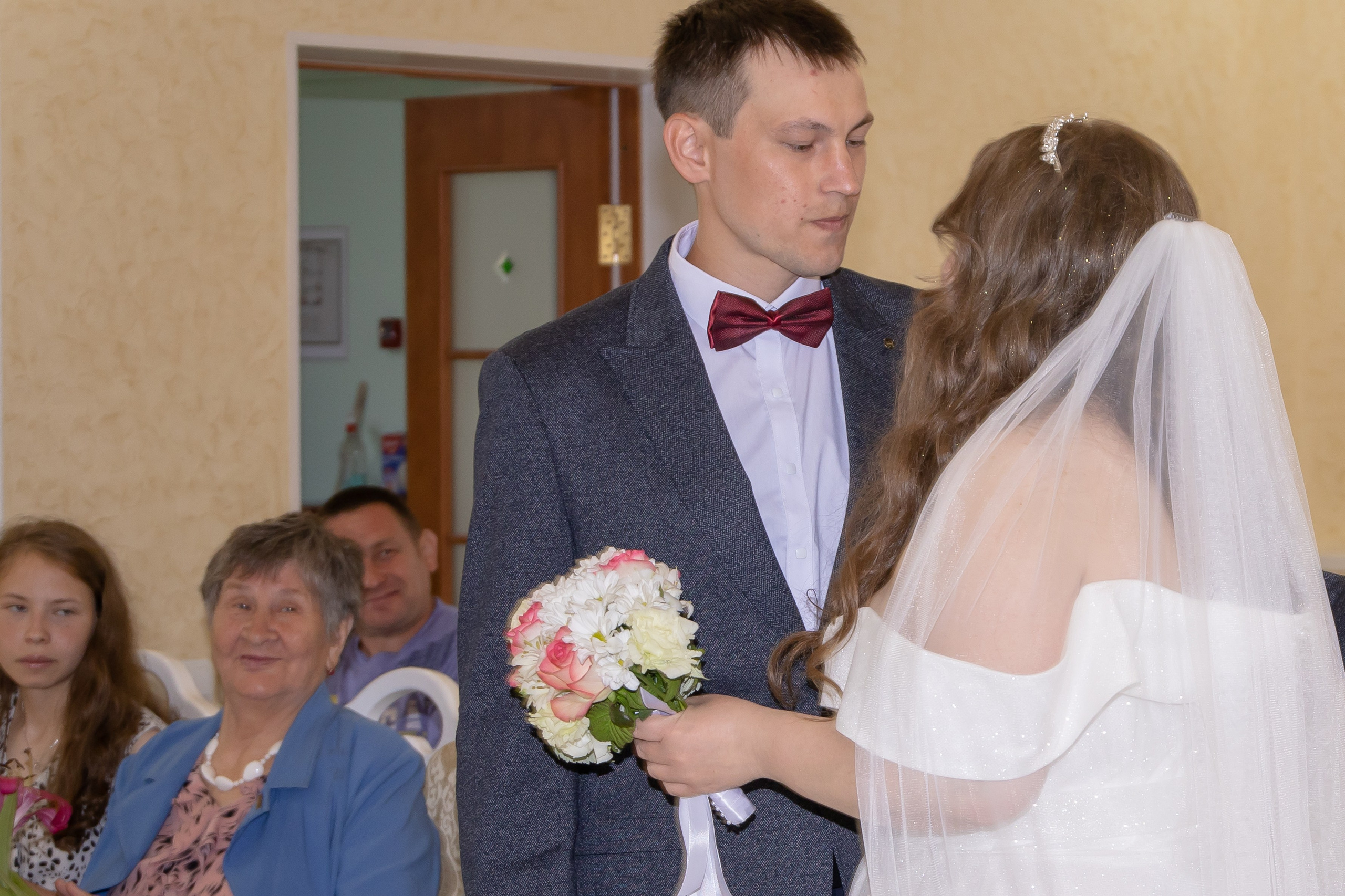 Свадебная съемка регистрации в ЗАГСе г. Можга