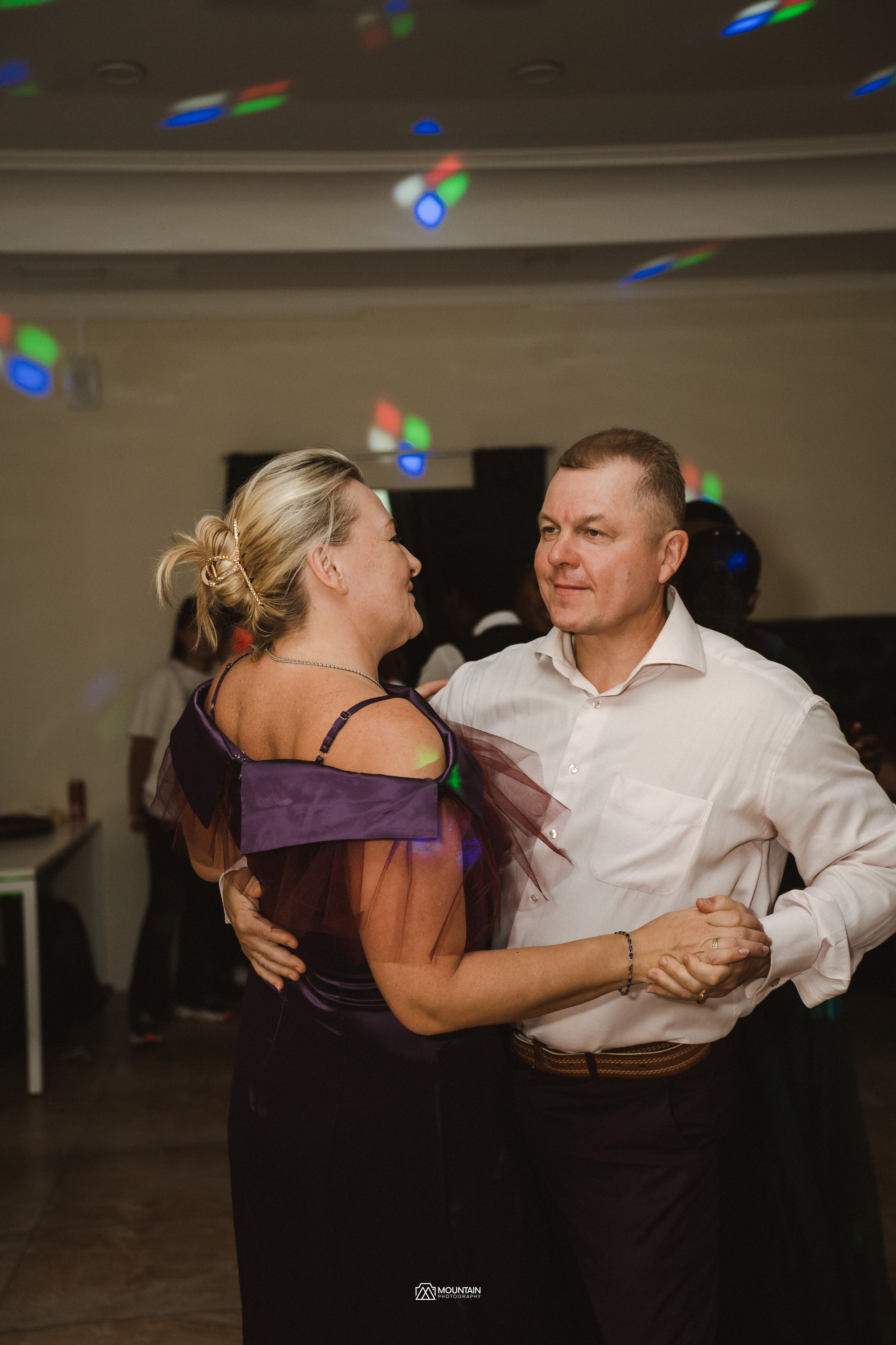 Synthia and Jospin Part 2. Я занимаюсь событийной, свадебной, товарной, студийной… фотографией