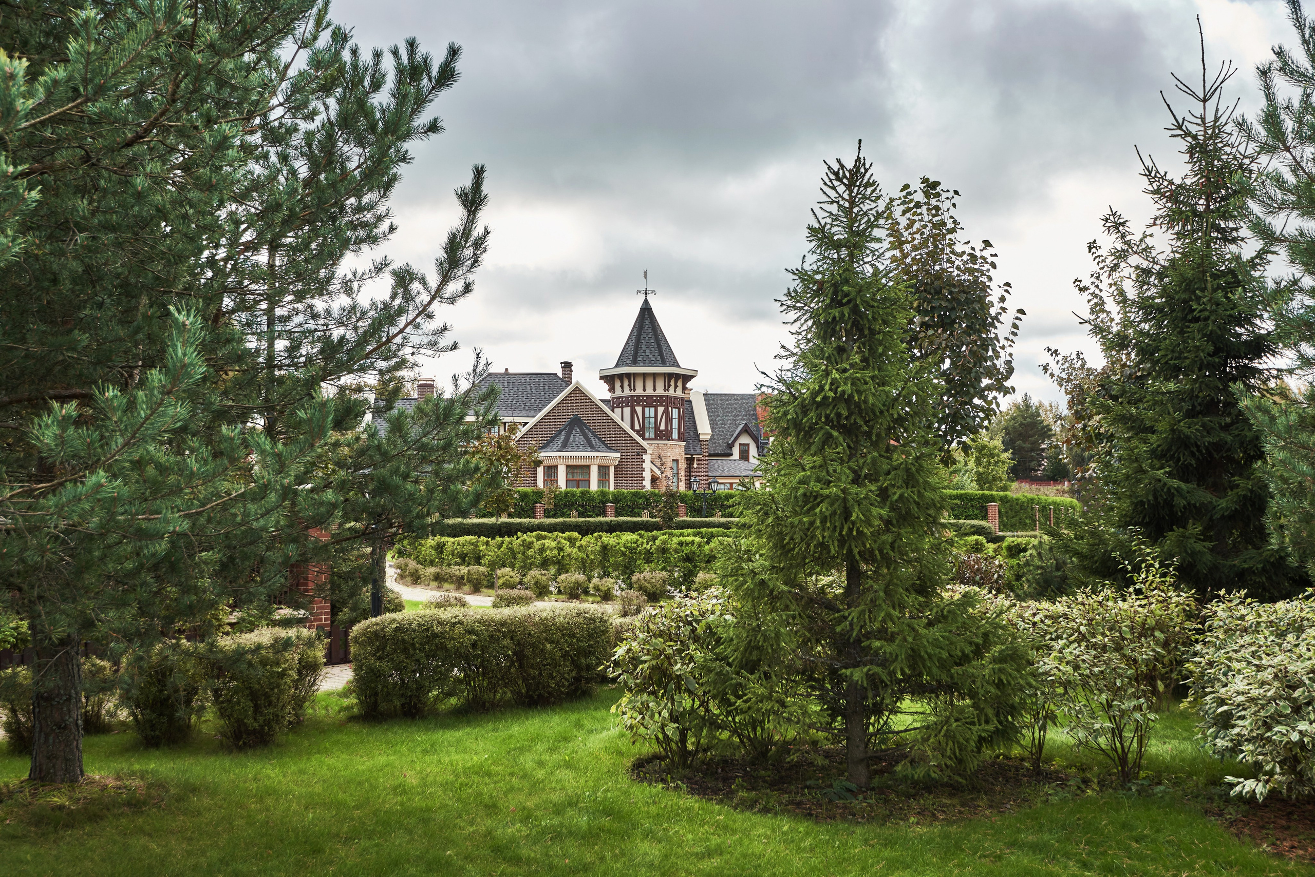 ЛАМБЕРИ | ПОСЕЛОК В АНГЛИЙСКОМ СТИЛЕ. Интерьерный и архитектурный фотограф в Сочи МАКСИМ КСЕНЗОВ