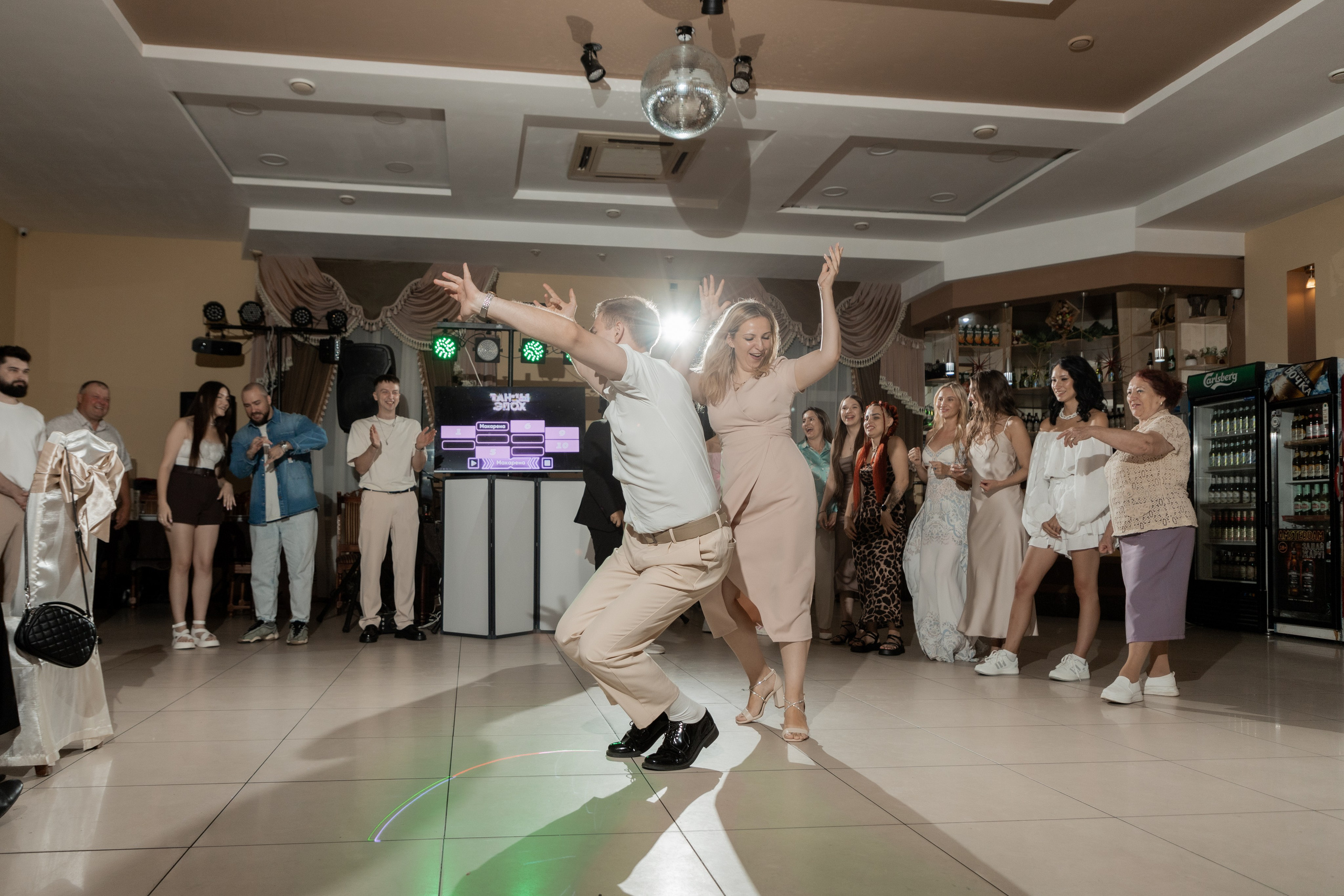 Роман и Александра (банкет). Свадебный фотограф Ангелина Сунгатулина | Саратов | Балаково | Вольск