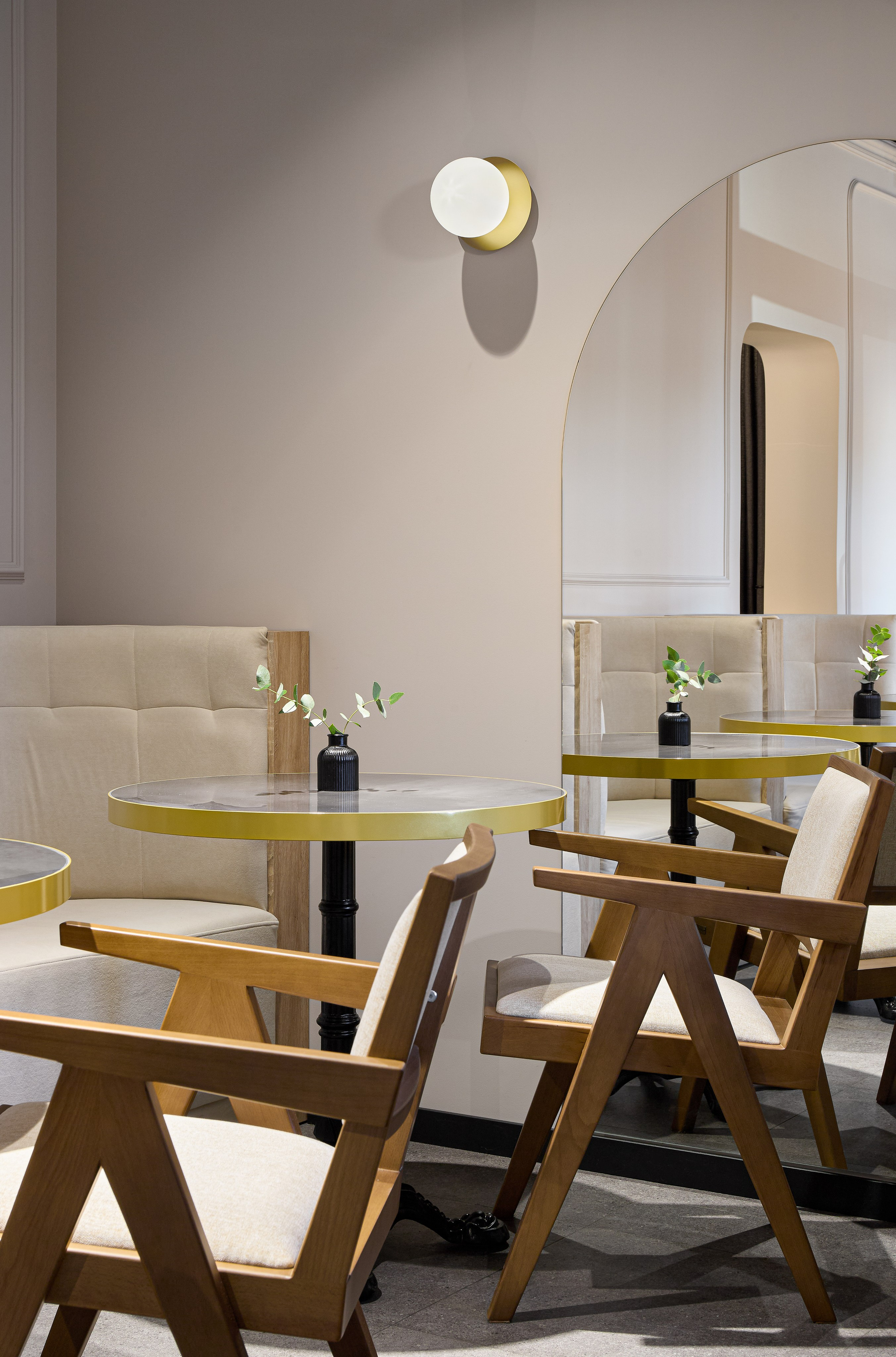 Кафе «Vesna». Дизайнер Георгий Хатнюк. Интерьерный фотограф в Краснодарском крае Светлана Шурлова