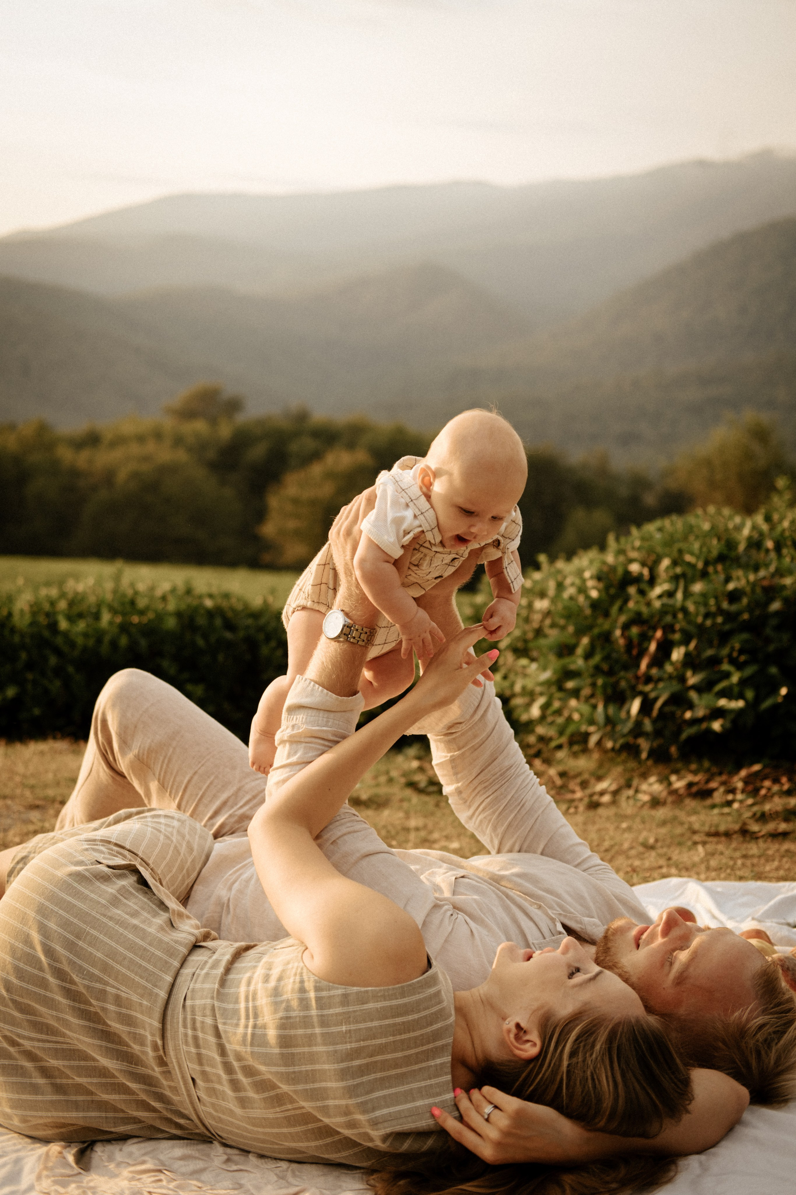 Лиза, Нина, Денис. Главная