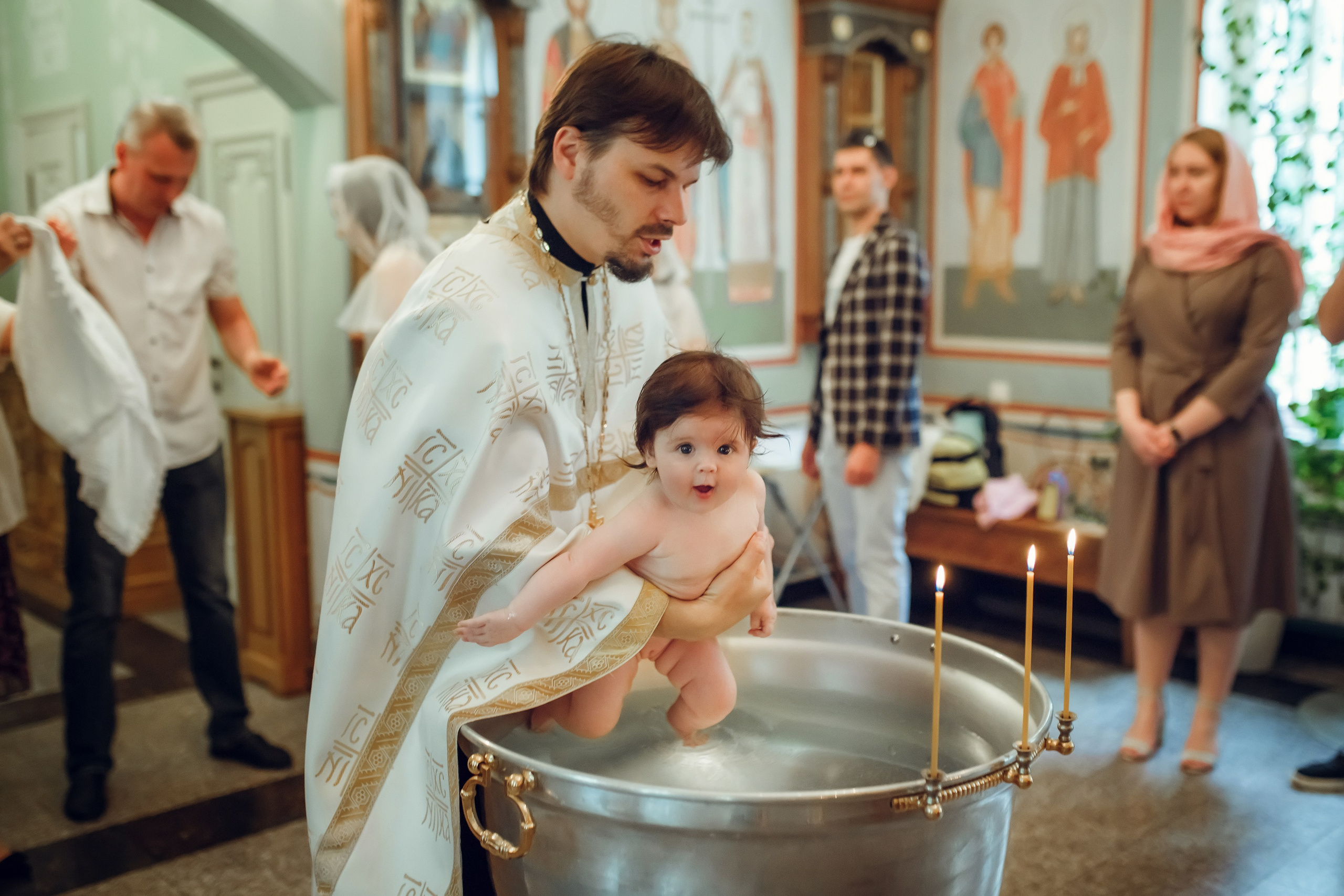 Крещение Виолетты. Фотограф на Крещение, семейный фотограф в Москве