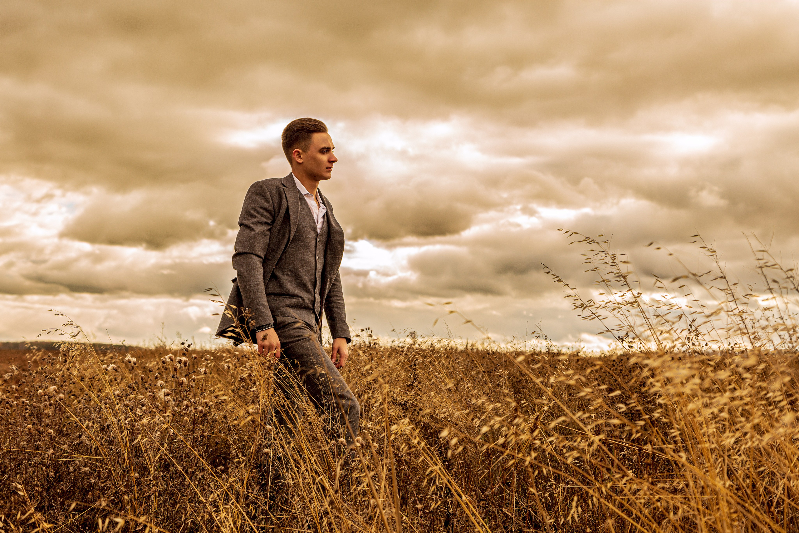 Сергей | Поле. Репортажный фотограф Екатеринбург | Яркий, качественный репортаж | Концерты, клубы, репортаж, праздники, корпоративы