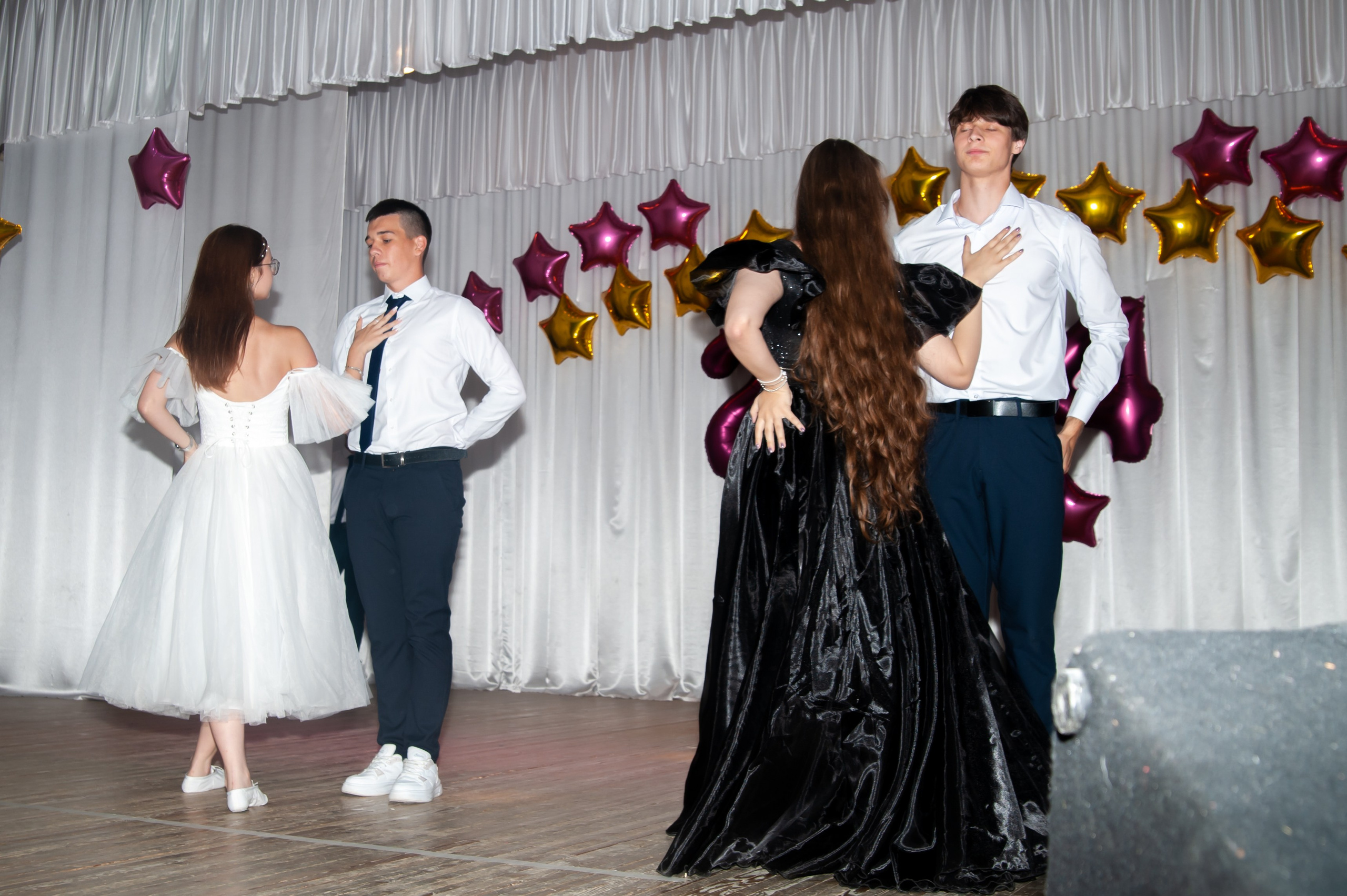 Выпускной МАОУ СОШ № 17 им. Эдуарда Есаяна. Свадебный и семейный фотограф Денис Лукьянов в Краснодаре, Краснодарском крае и Республике Крым