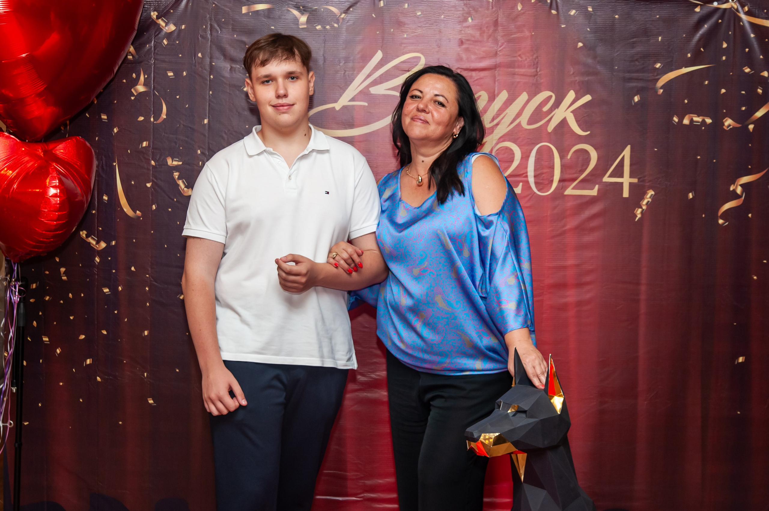 Выпускной МАОУ СОШ № 17 им. Эдуарда Есаяна. Свадебный и семейный фотограф Денис Лукьянов в Краснодаре, Краснодарском крае и Республике Крым