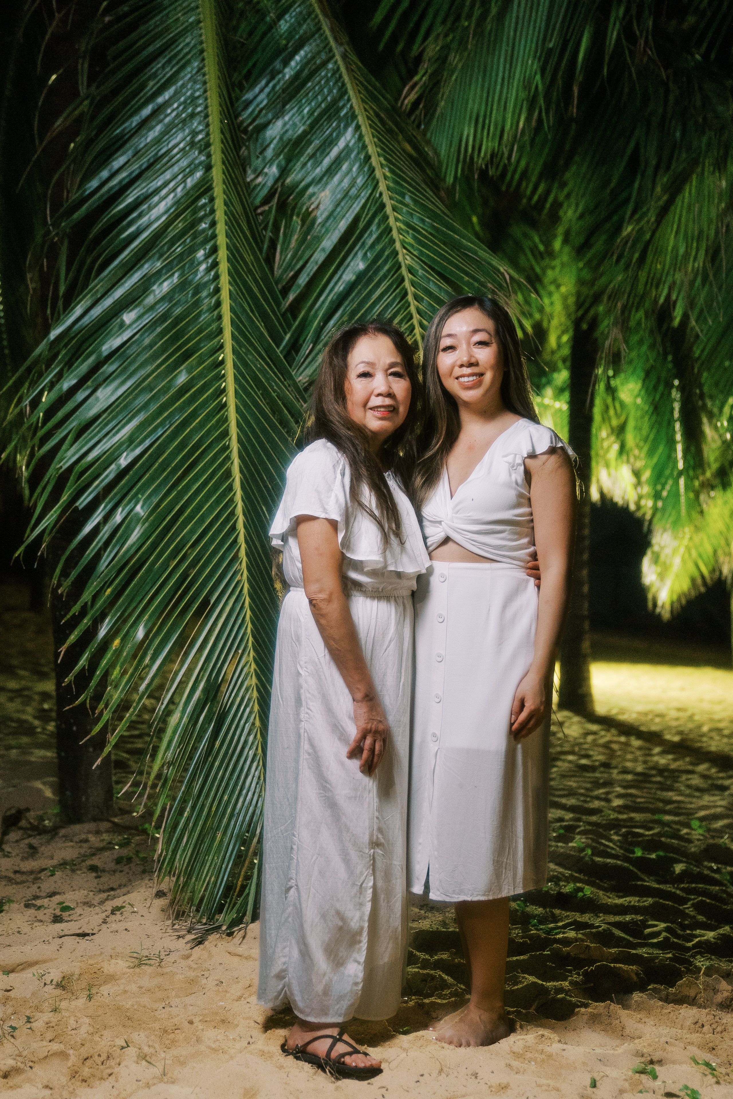 Sunset photo shoot. PhuQuoc photographer — Phu Quoc wedding photographer