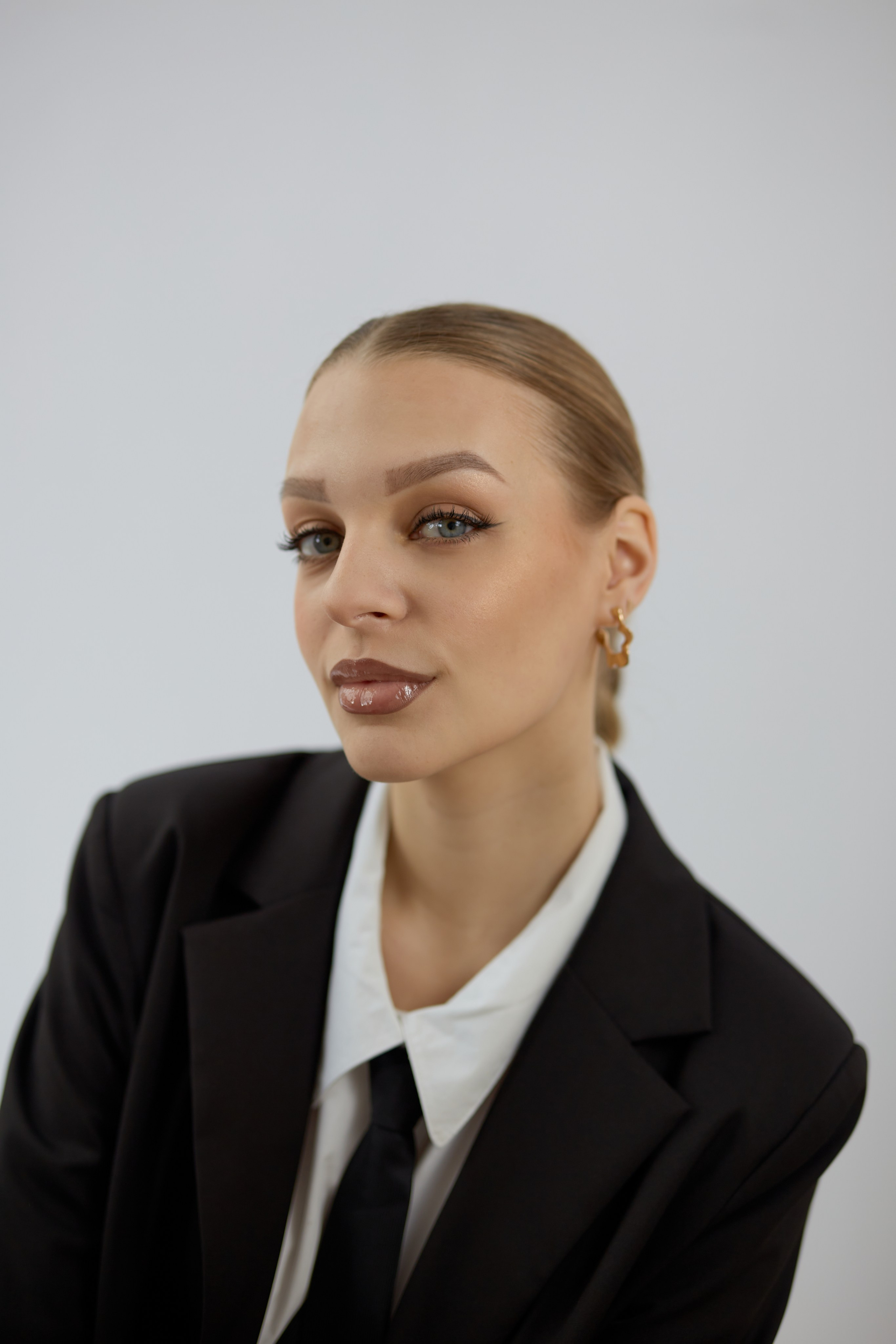 Женский портрет/студийная съёмка. El.Mitrofanova | фотограф Калининград