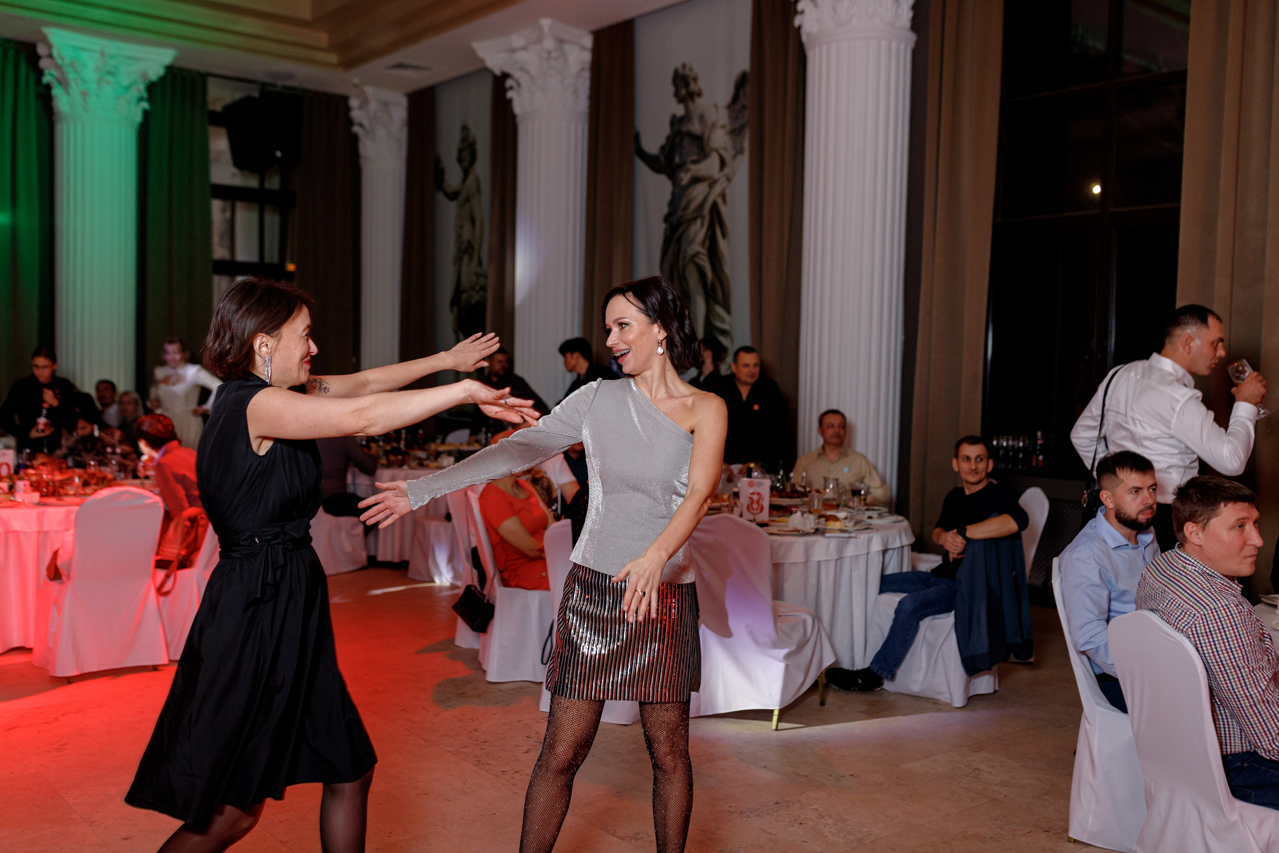 Репортажная фотосъёмка — корпоратив Tele2 2024