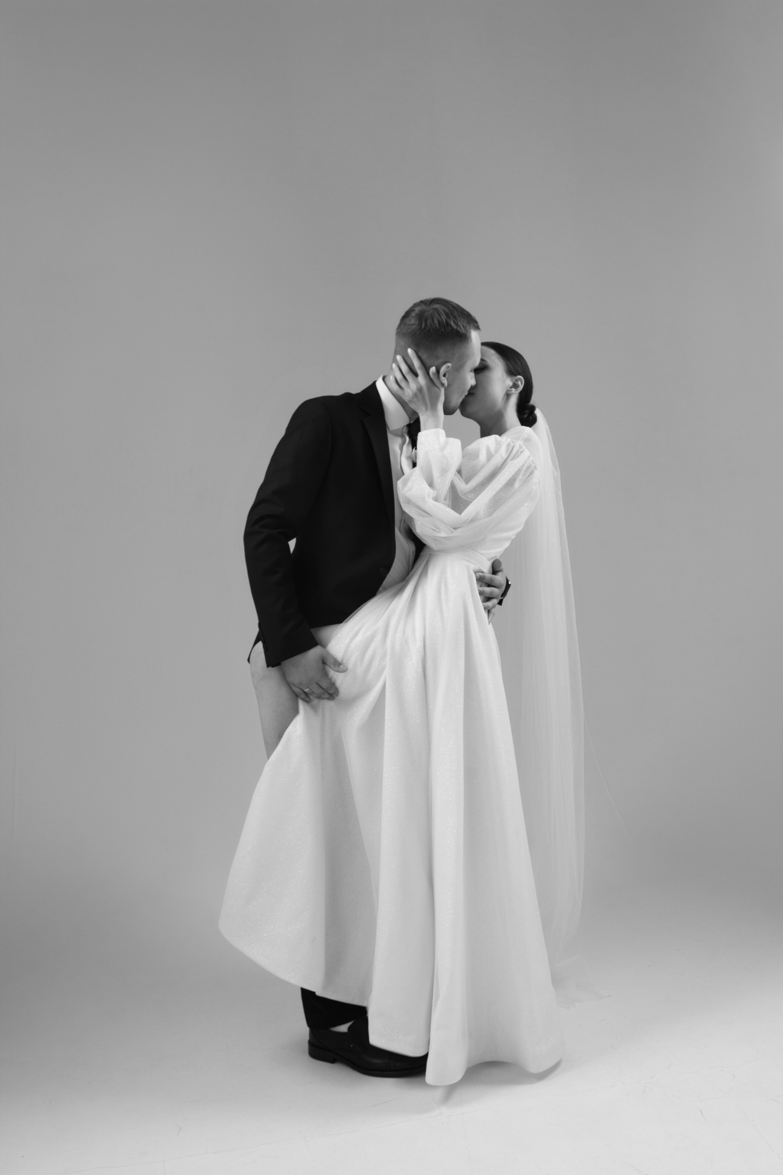 Свадебная фотосессия в студии. Фотограф Москва — личные фотосессии, лавстори в студии