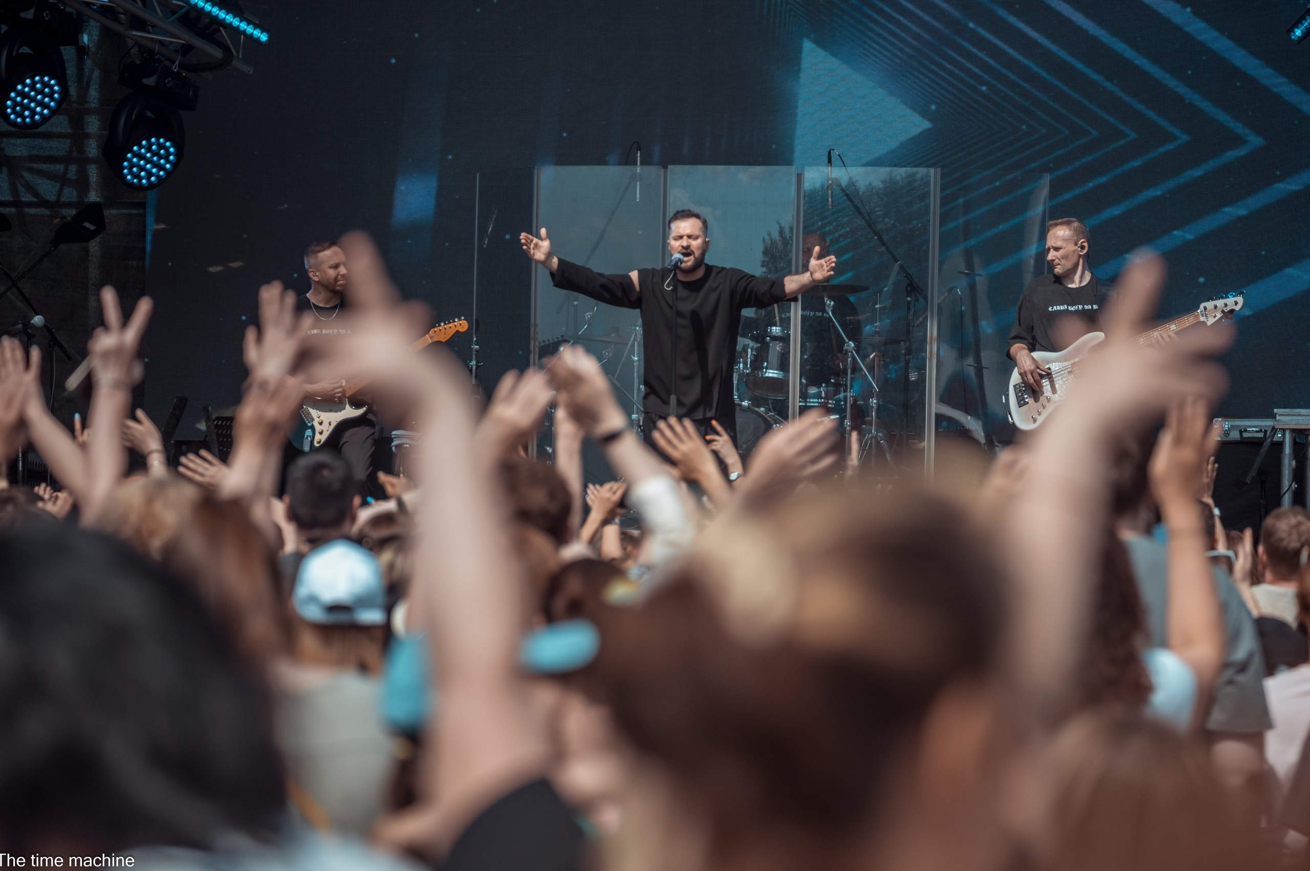 Концерт. Фотограф для маркетплейсов Михаил Бове