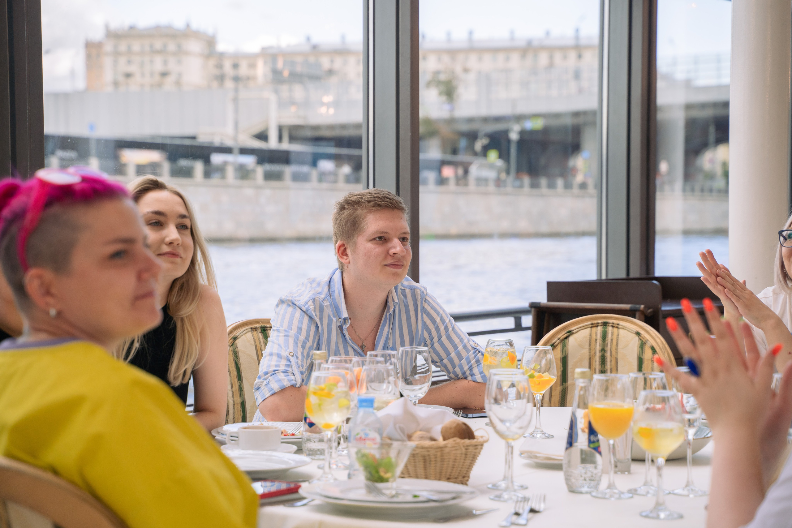 Квиз для Авито. Главная