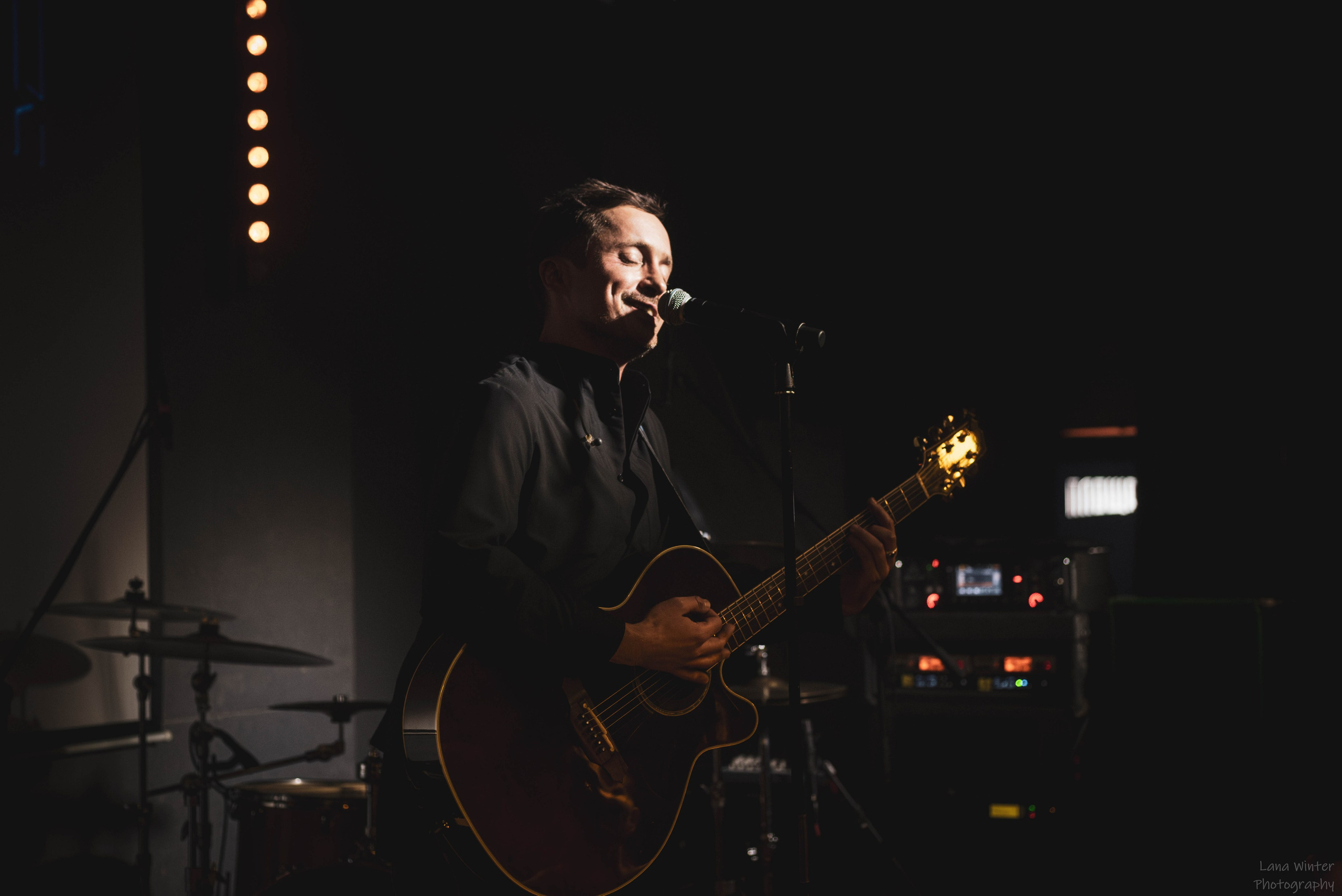 Площадь Восстания (8 марта 2025 года, Москва, клуб Техника Безопасности). Фотограф Светлана Блинова, Москва и Московская область