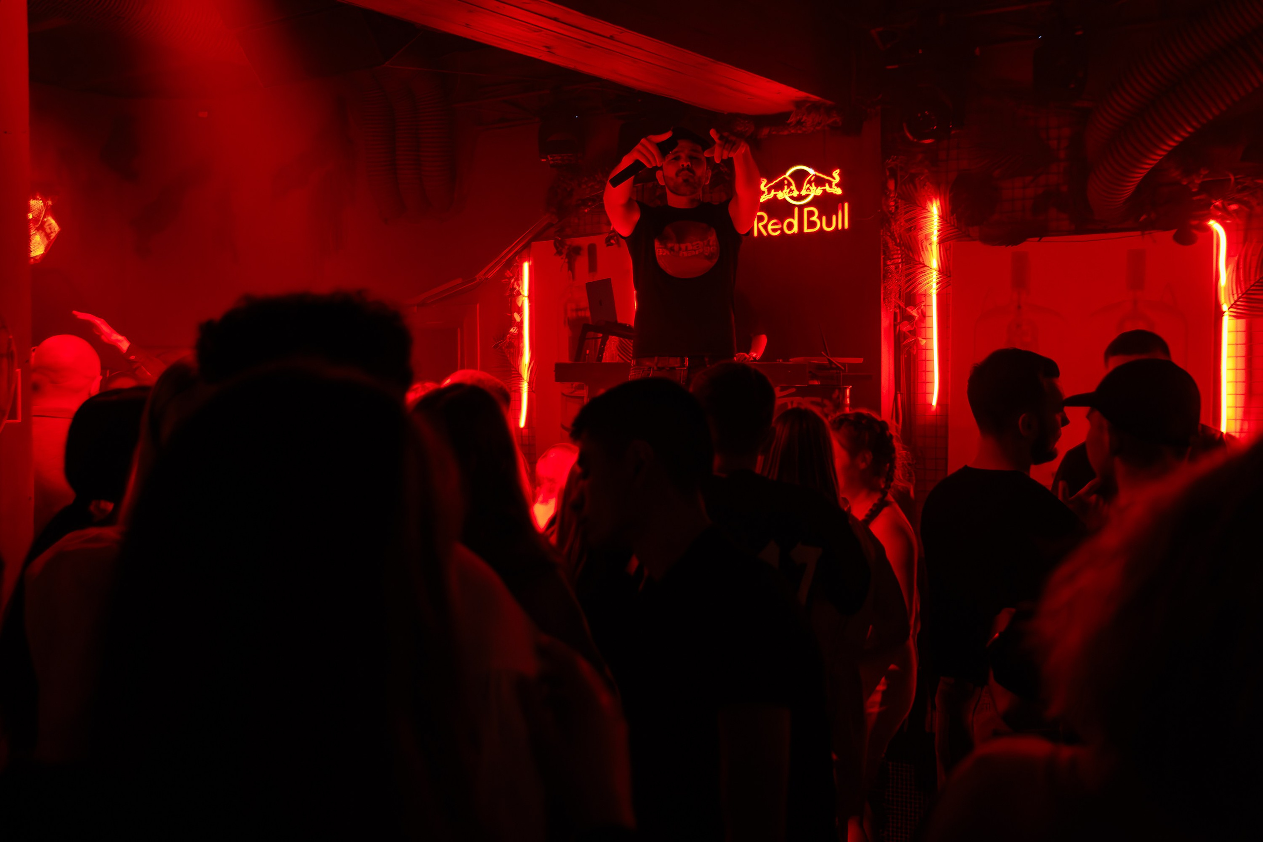 «Dj Aversum / Mc Archi"_Tortuga_Симферополь_5.04.2025. Аминов Руслан | Фотограф