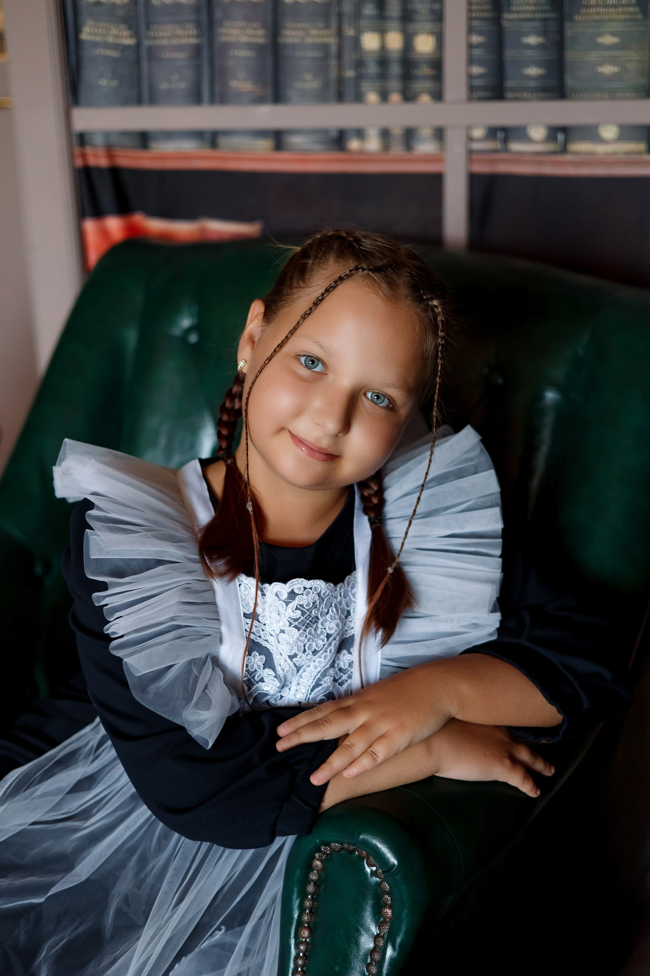 4 класс фотосессия в фотостудии. Фотограф Любовь Корниенко, Примоский край