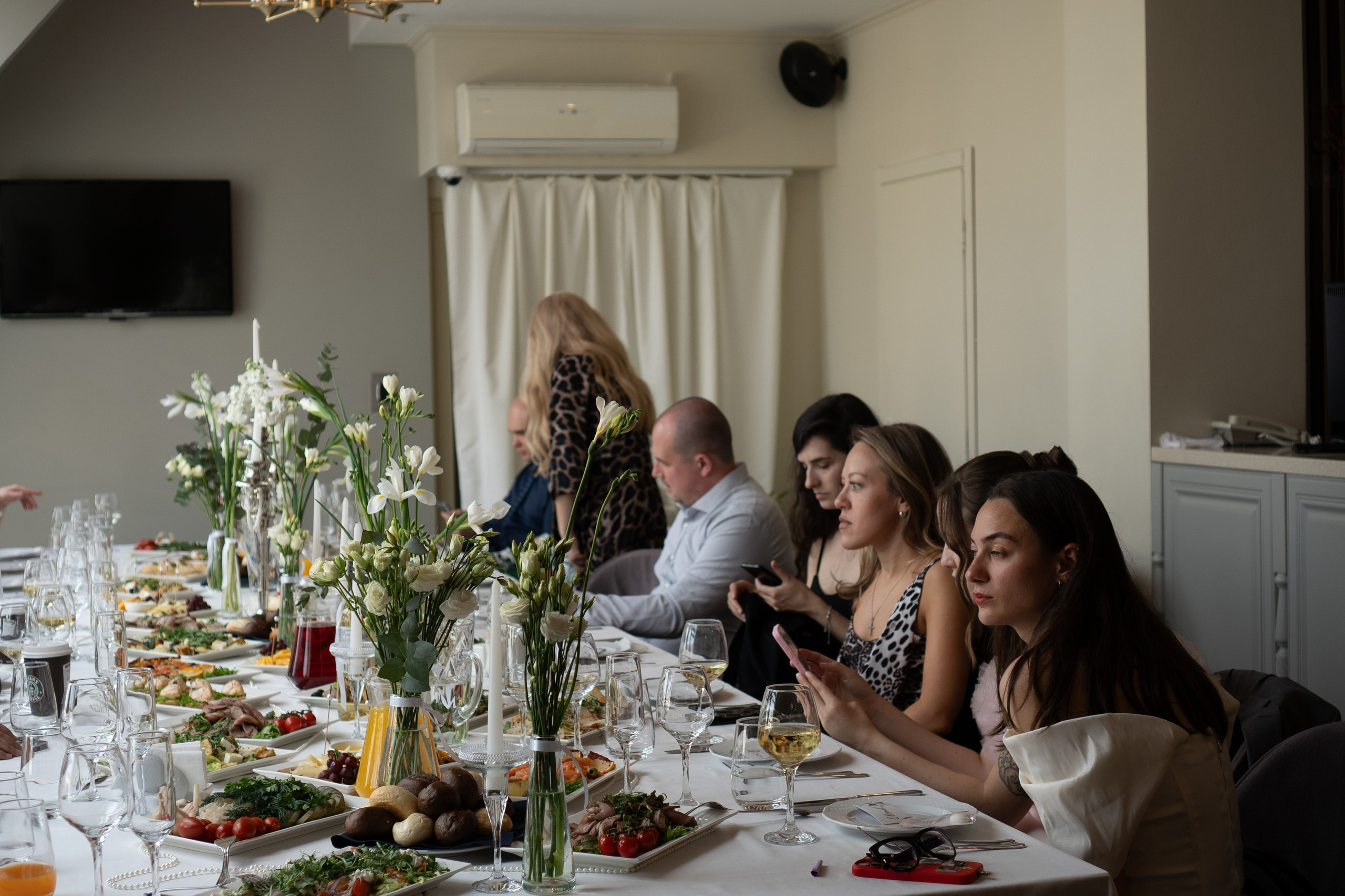 КАМЕРНАЯ СВАДЬБА СЬЕМКА БАНКЕТА (2 ЧАСА). Профессиональный фотограф, Санкт-Петербург — Виктория Богомолова
