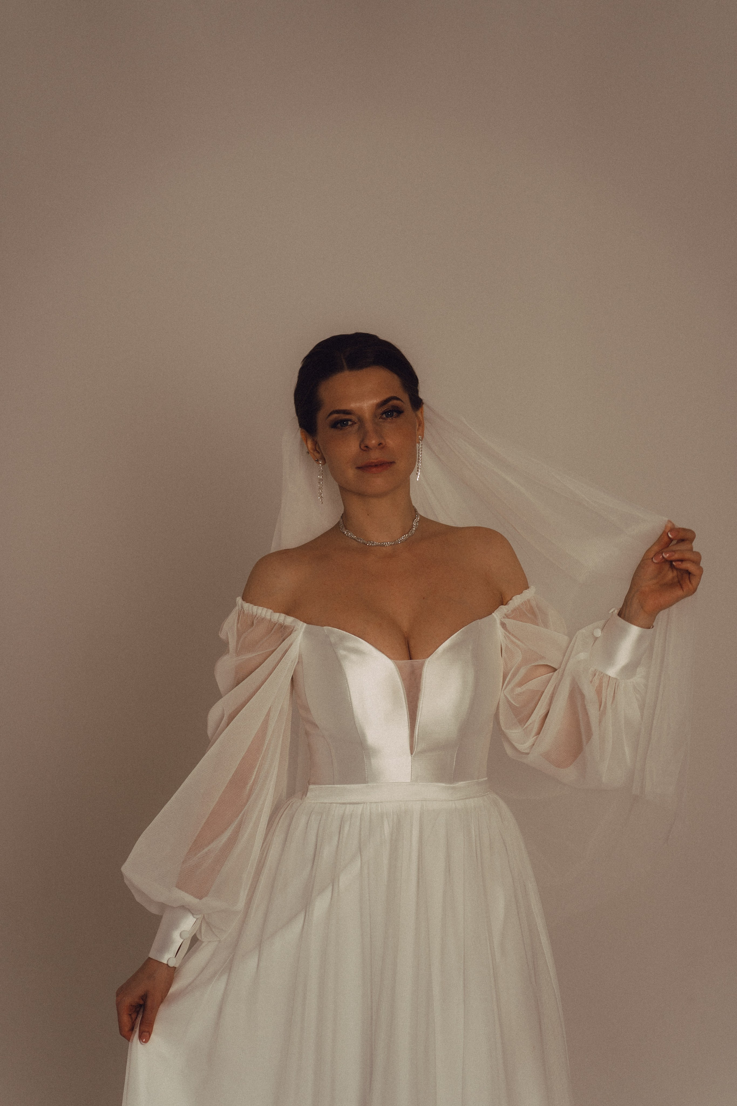 СВАДЕБНАЯ СЬЕМКА ВО ВТОРОМ ДВОРЦЕ (ДЕКАБРЬ) ТАКЖЕ СЬЕМКА В СТУДИИ НА ЧЕРНЫШЕВСКОЙ. Профессиональный фотограф, Санкт-Петербург — Виктория Богомолова