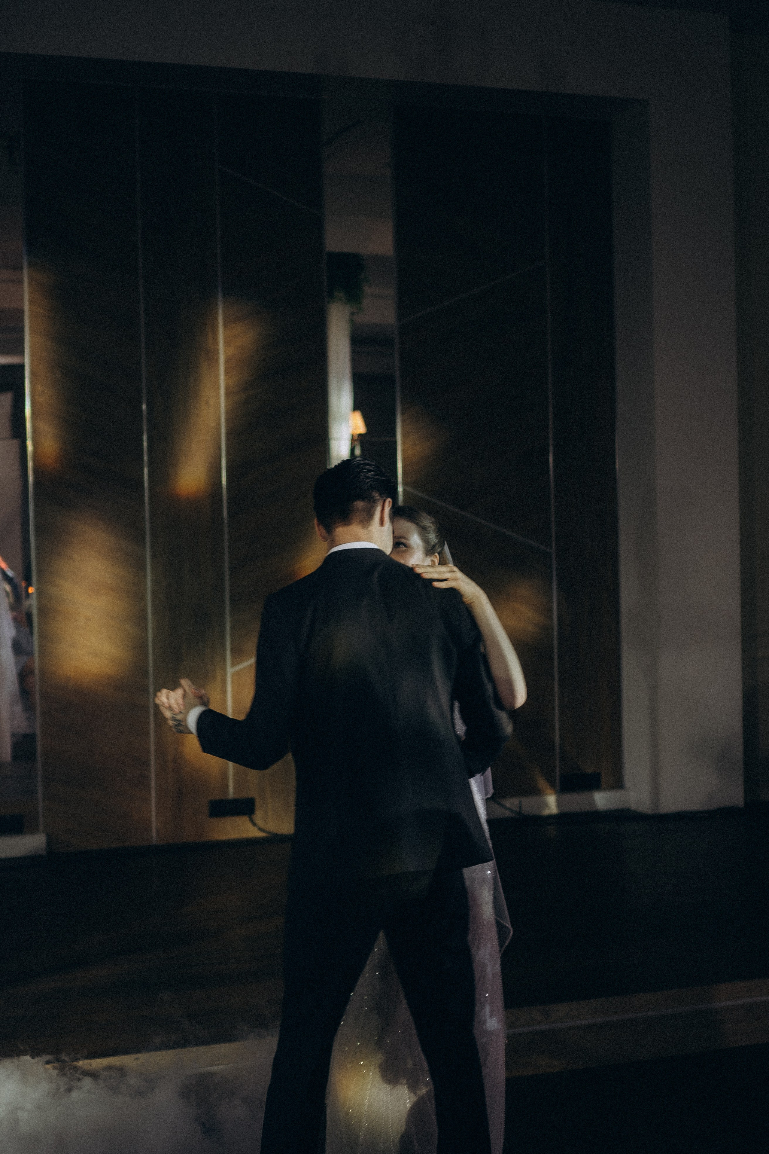 СВАДЕБНАЯ СЬЕМКА СБОРОВ В ОТЕЛЕ И ВЫЕЗД НА ЦЕРЕМОНИЮ (СНЯТО В СИБИРЕ В НИЖНЕВАРТОВСКЕ). Профессиональный фотограф, Санкт-Петербург — Виктория Богомолова