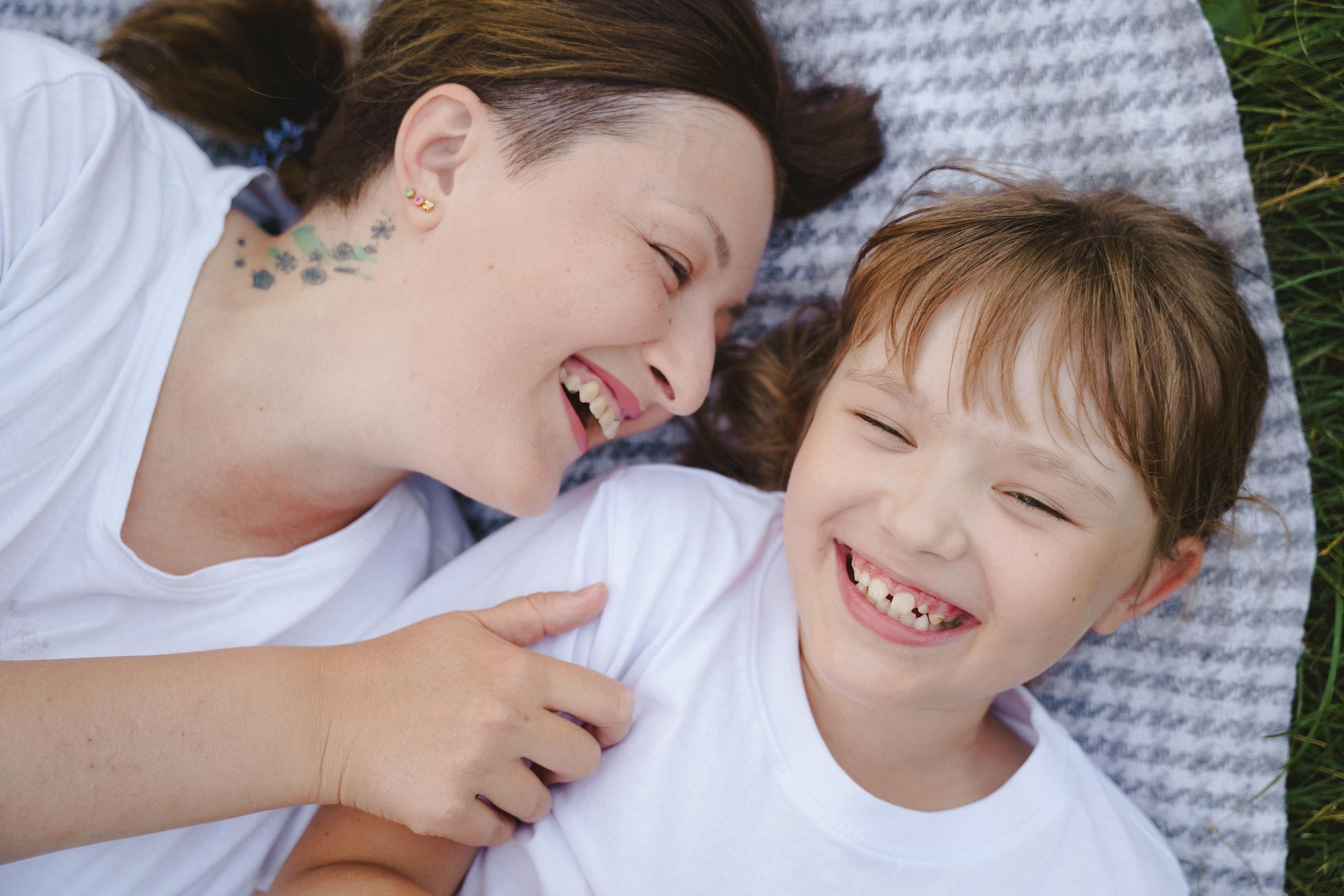 Семейная фотосессия Юли, Мариши и Катерины. Фотограф в детский сад в Екатеринбурге, выпускные альбомы Юлия Умерова