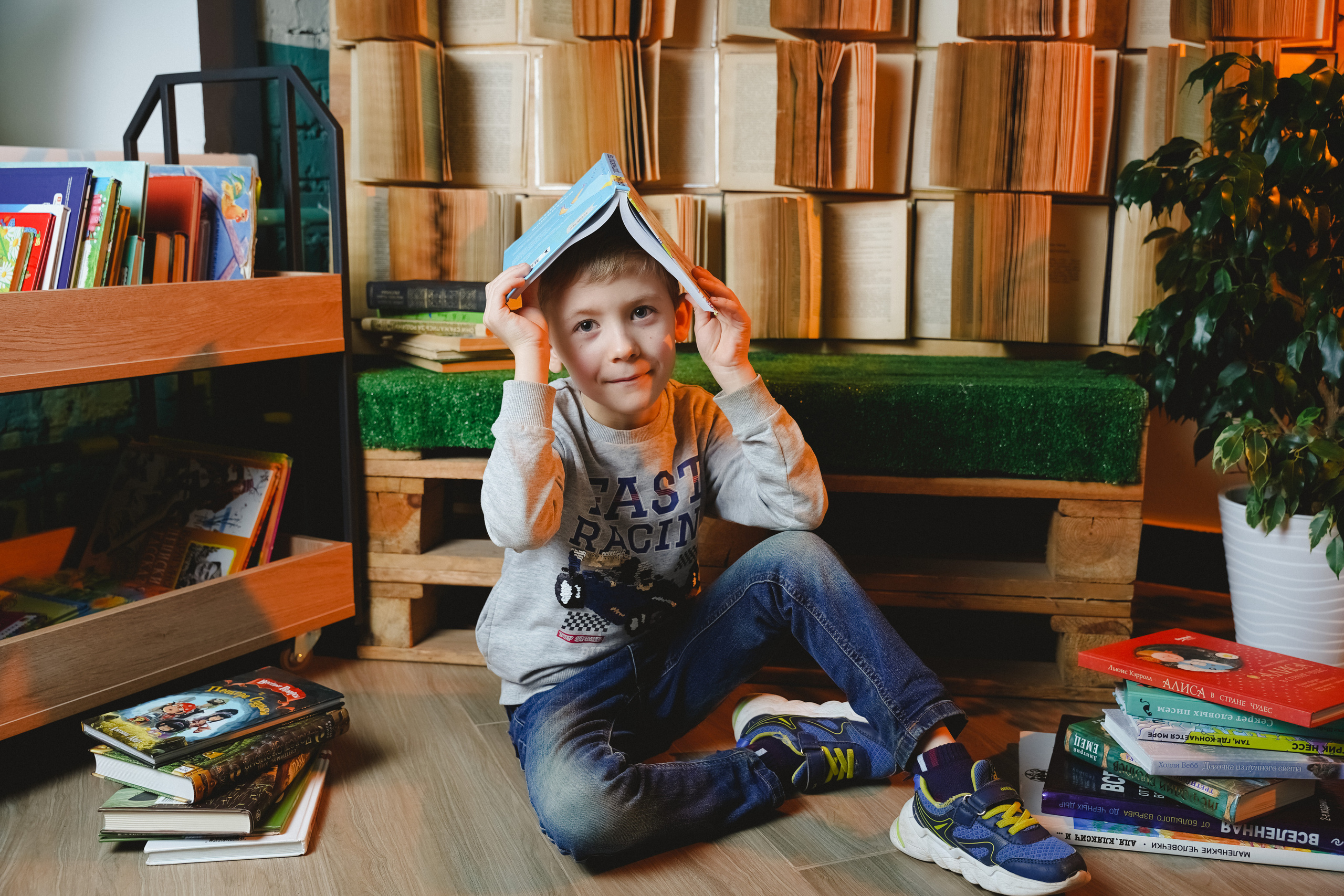 День рождения библиотеки К7!!!. Фотограф в детский сад в Екатеринбурге, выпускные альбомы Юлия Умерова