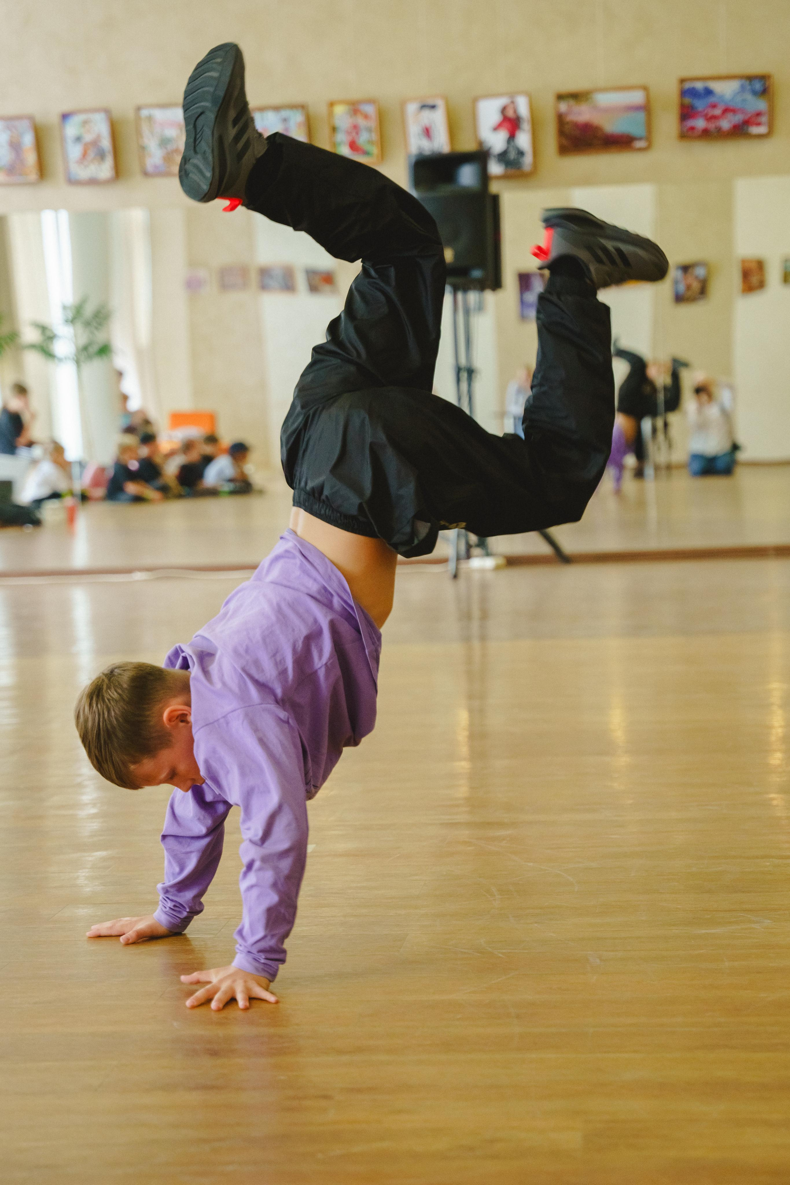 Фестиваль по брейк-дансу. Фотограф в детский сад в Екатеринбурге, выпускные альбомы Юлия Умерова