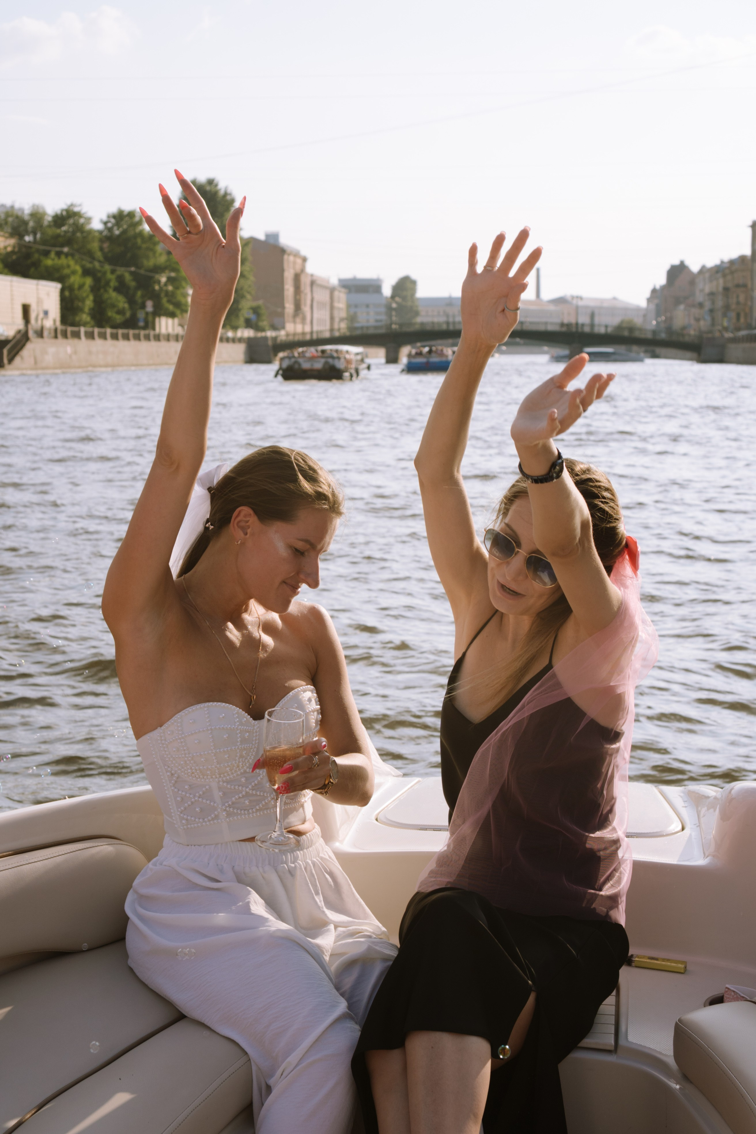 ДЕВИЧНИК НА КАТЕРЕ. Профессиональный фотограф, Санкт-Петербург — Виктория Богомолова