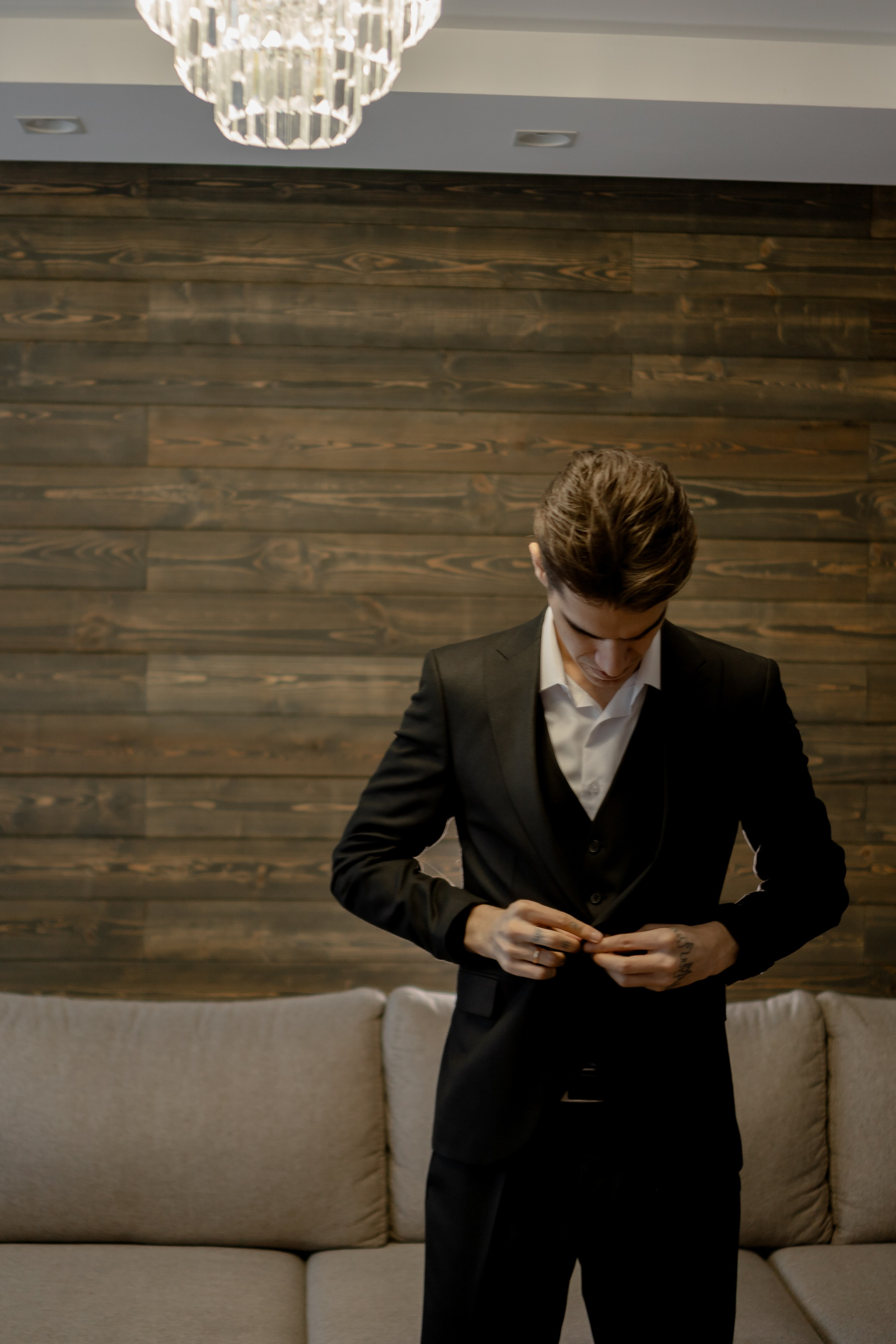 СВАДЕБНАЯ СЬЕМКА СБОРОВ В ОТЕЛЕ И ВЫЕЗД НА ЦЕРЕМОНИЮ (СНЯТО В СИБИРЕ В НИЖНЕВАРТОВСКЕ). Профессиональный фотограф, Санкт-Петербург — Виктория Богомолова