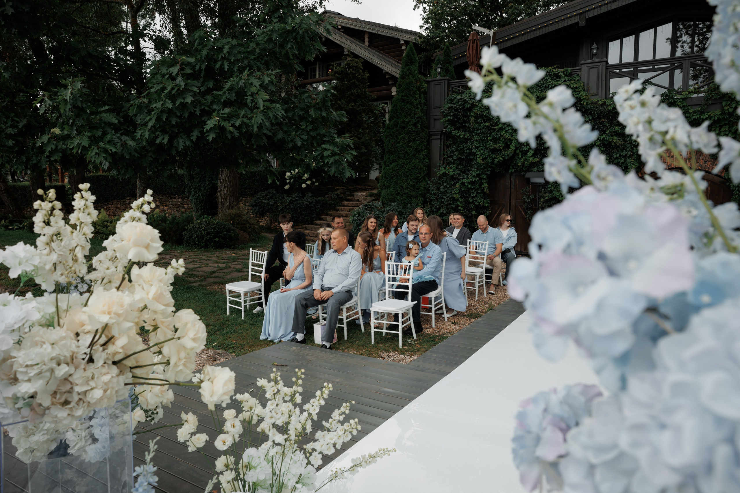 Свадебная фотосессия в отеле Сенешаль. Свадебный и репортажный фотограф (Москва, Королев и другие)