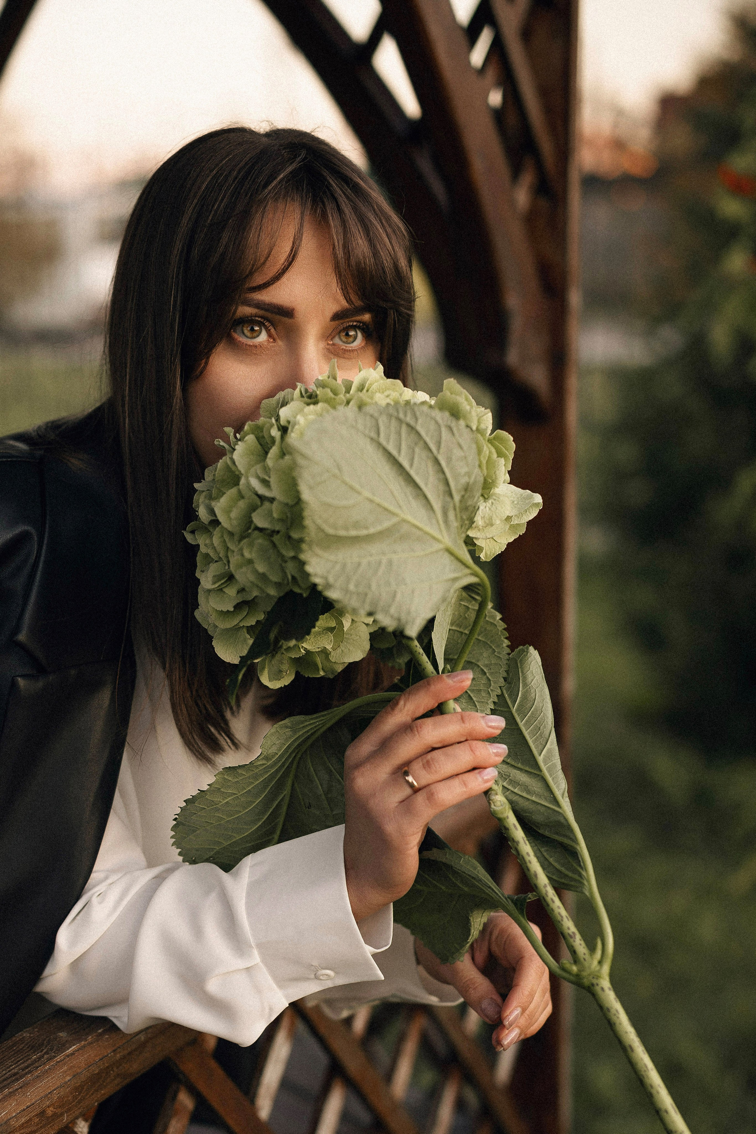 Натали с гортензией. Портретный, семейный и свадебный фотограф в Нарьян-Маре