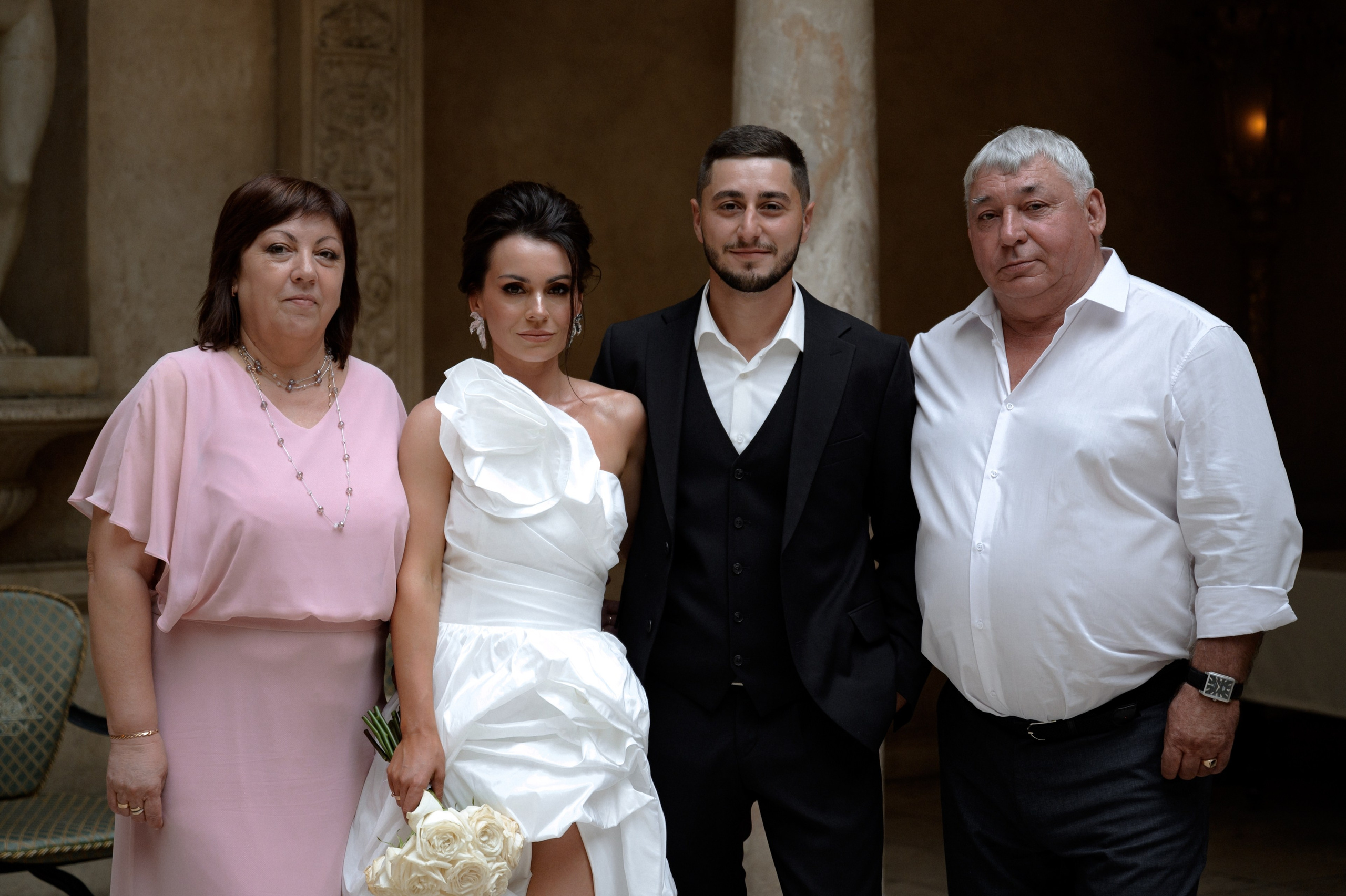 23.08.2024. RETOUCH-HOUSE