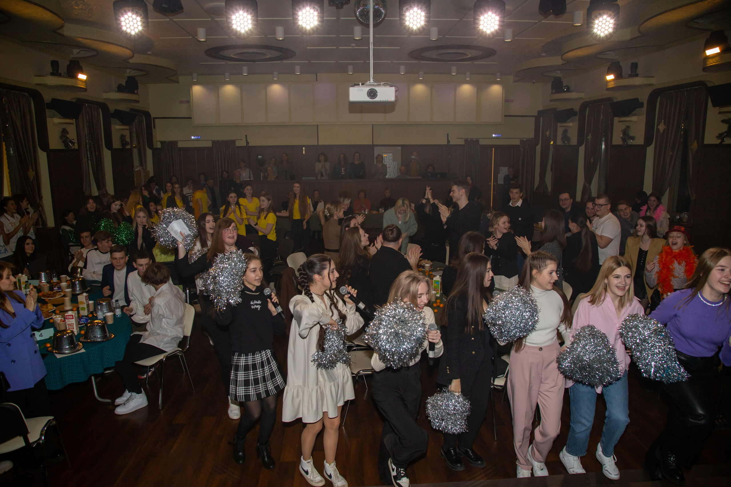 Репортажная съёмка для Домисольки на новый год. «Студия DRONAVT`s» — видеосъёмка и фотография г. Москва