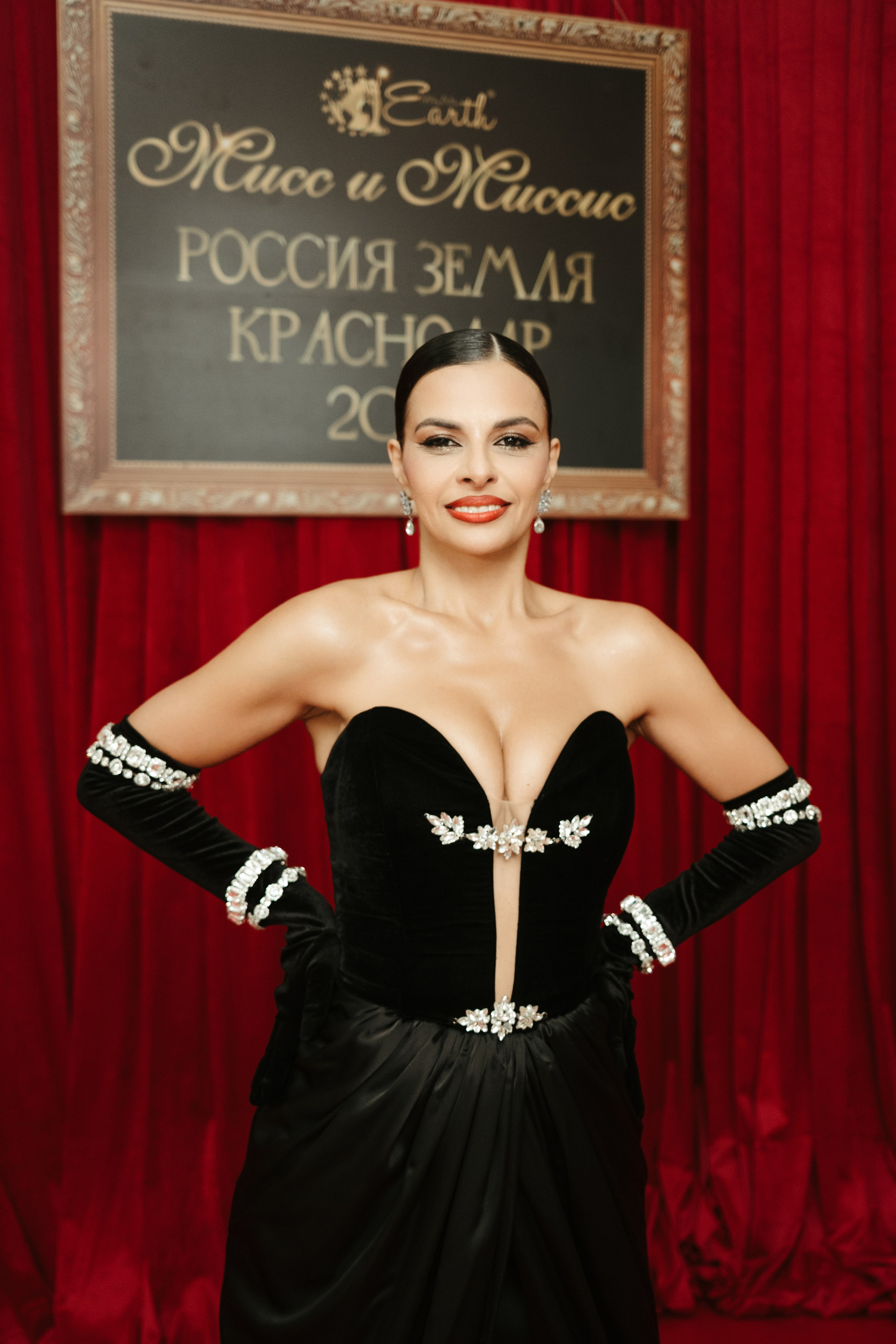 Мисс и Миссис Россия Земли Краснодар 2025. Свадебный и репортажной фотограф Денис Ожигин в Краснодаре и Краснодарском крае