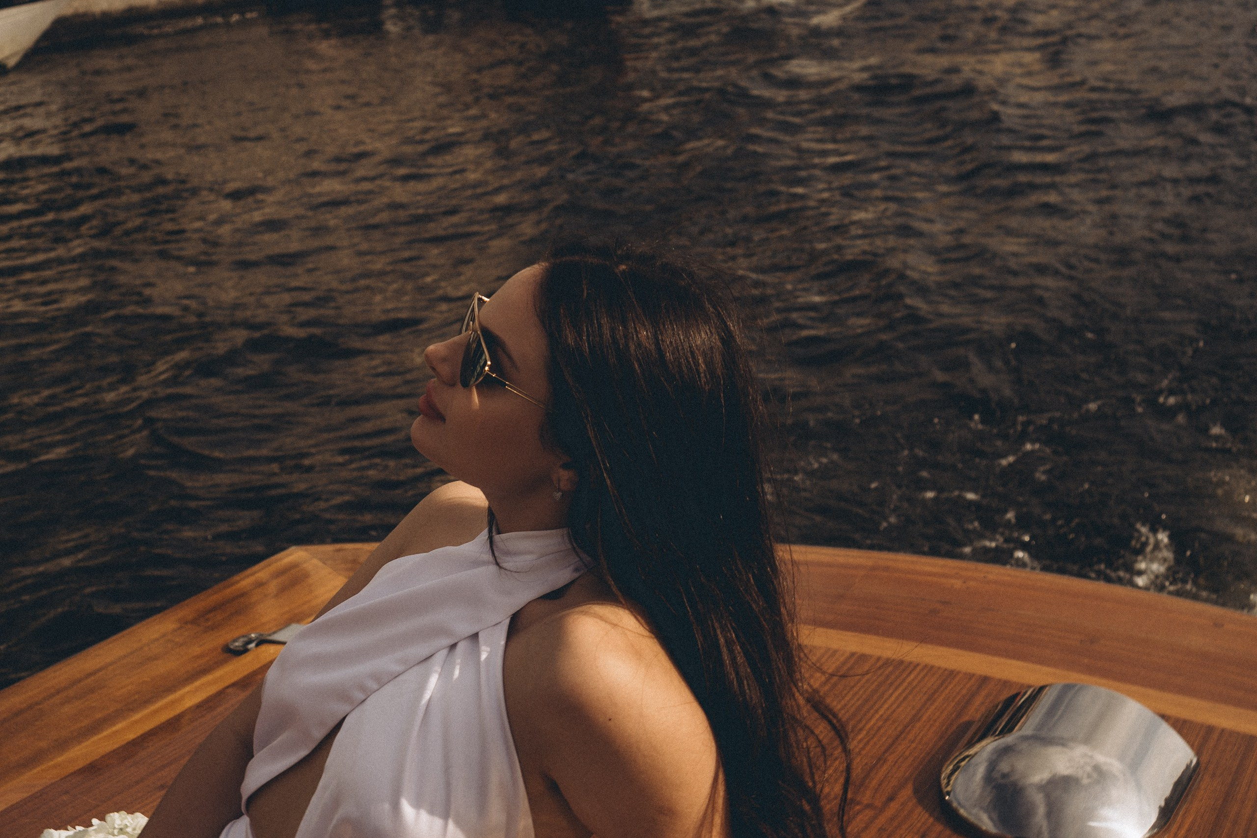 СВАДЕНБНАЯ СЬЕМКА НА КАТЕРЕ ПО КАНАЛАМ САНКТ-ПЕТЕРБУРГА И В АКВАТОРИИ НЕВЫ. Профессиональный фотограф, Санкт-Петербург — Виктория Богомолова