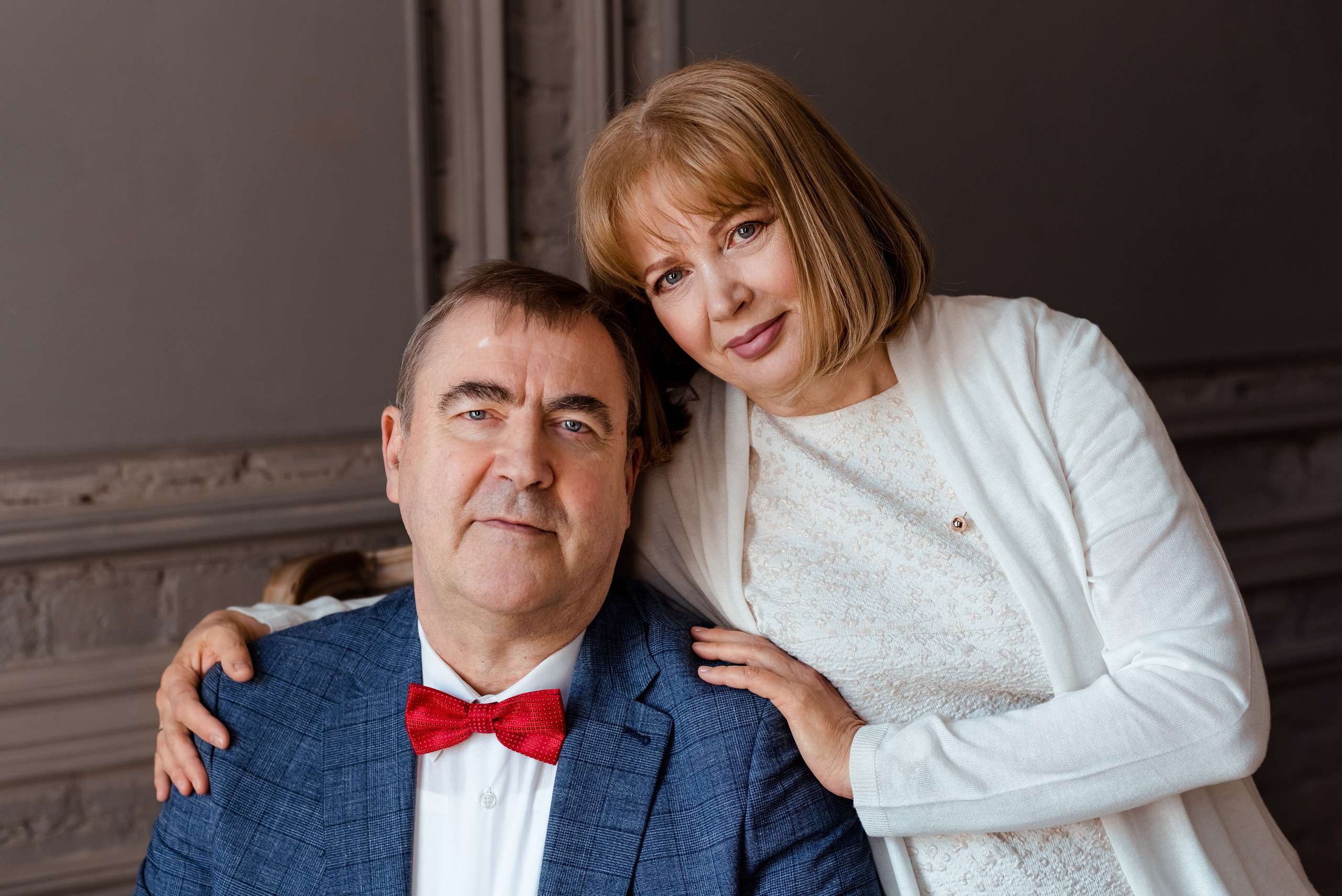 Фотосессия большой семьи в студии в Санкт-Петербурге. Фотограф Юлия Кондратьева