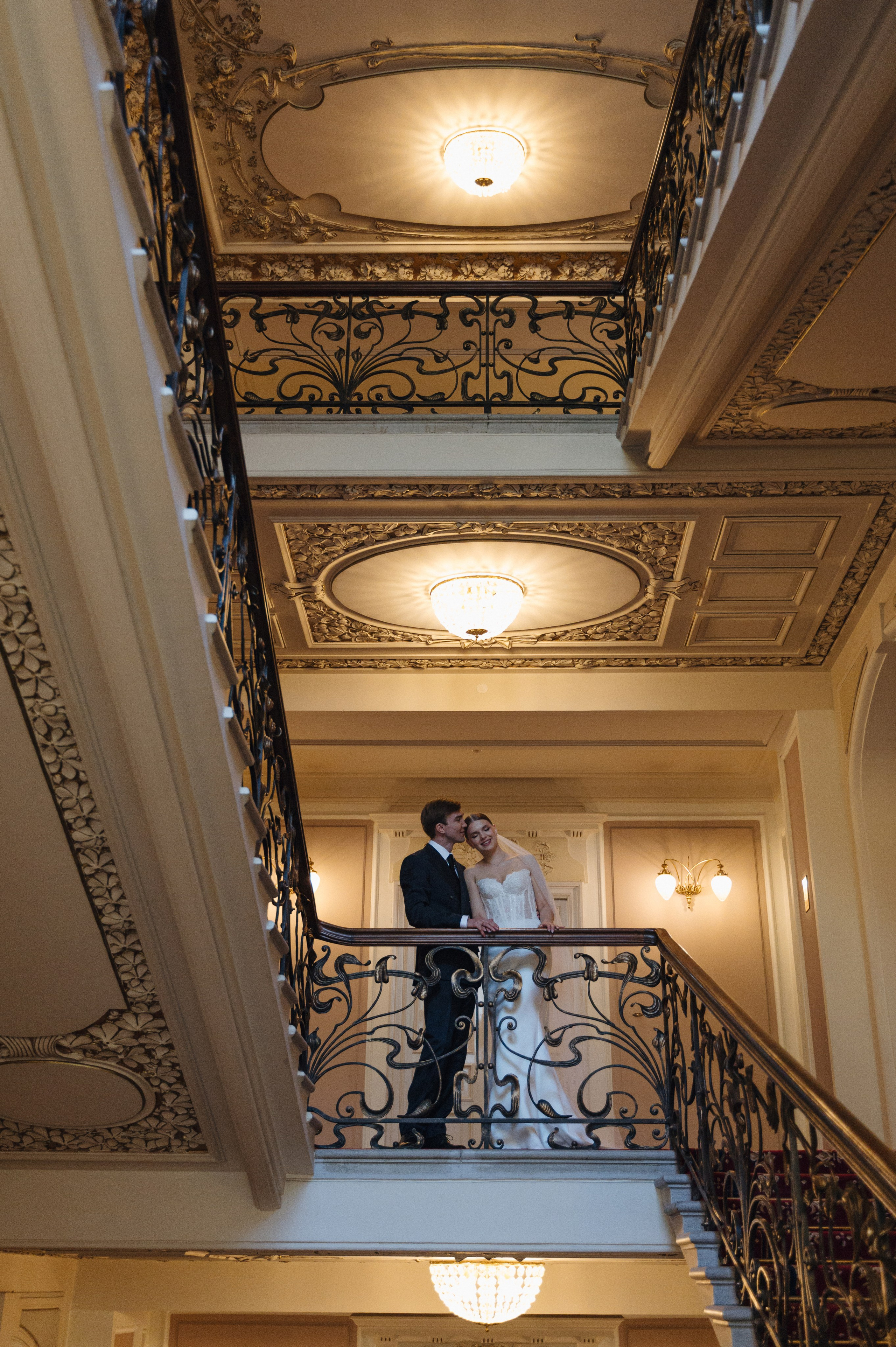 Дмитрий и Луиза. Гостиница Националь и ресторан Белуга. Свадебный фотограф Москва и Санкт-Петербург. Анастасия Чудина