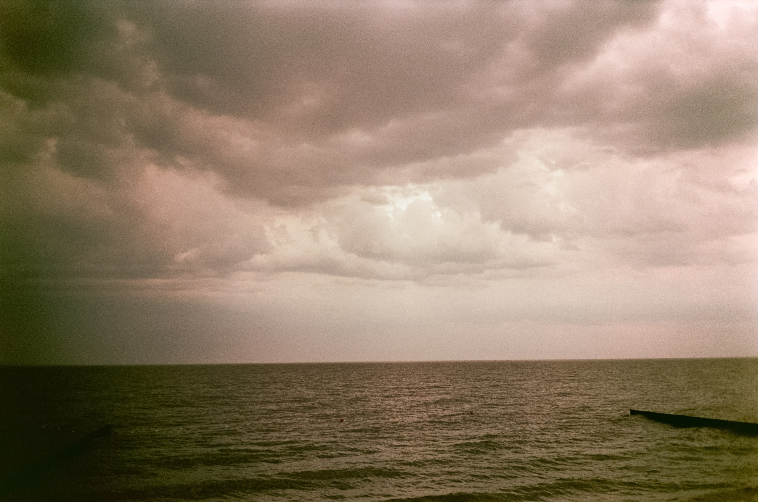 Закат в Калининграде на Aeronega 100 (Kodak Aerocolor IV) / Ricoh MF-1