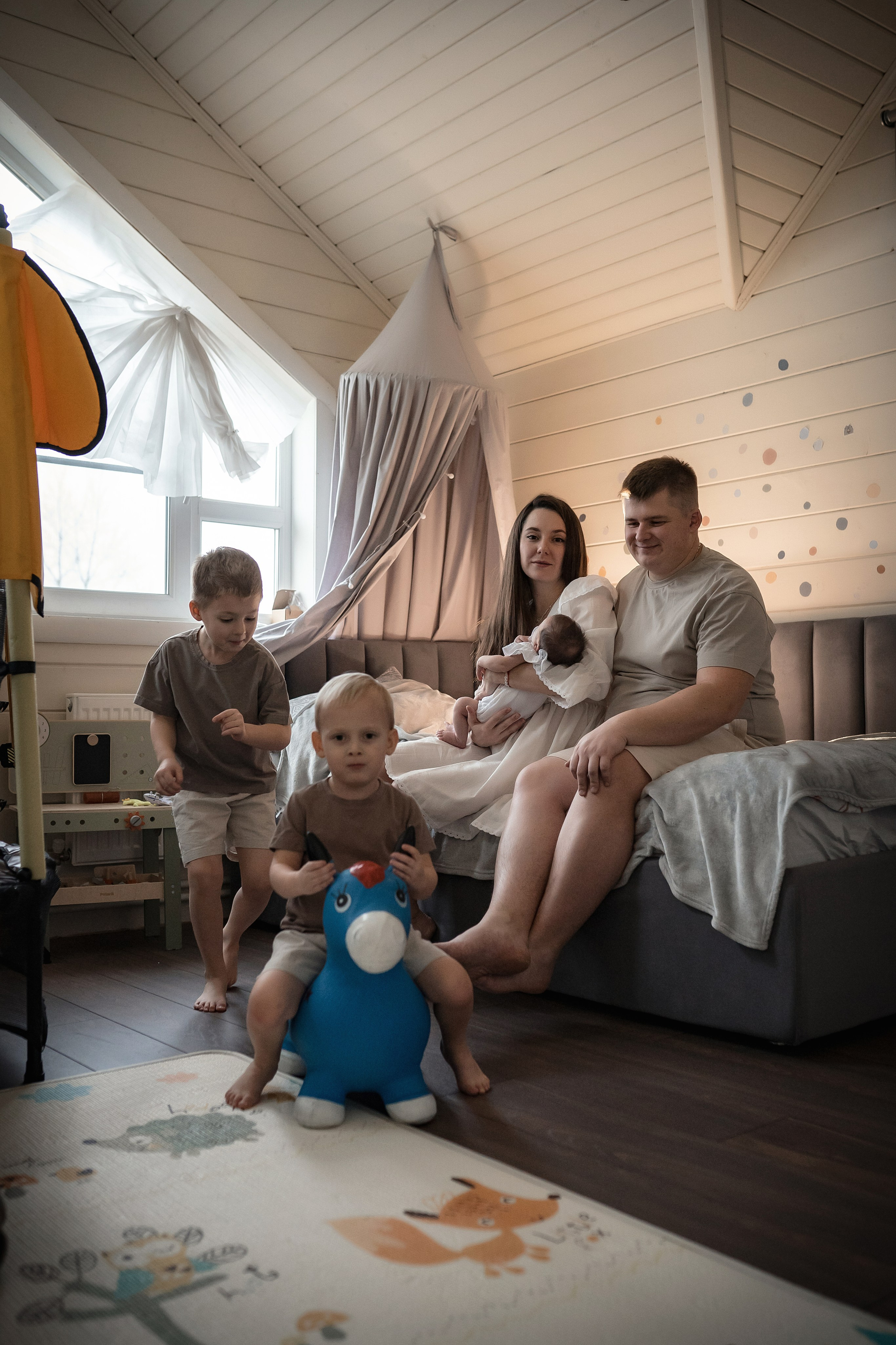 Фотосъемка новорожденных. Фотограф Крещения и Венчания в Москве