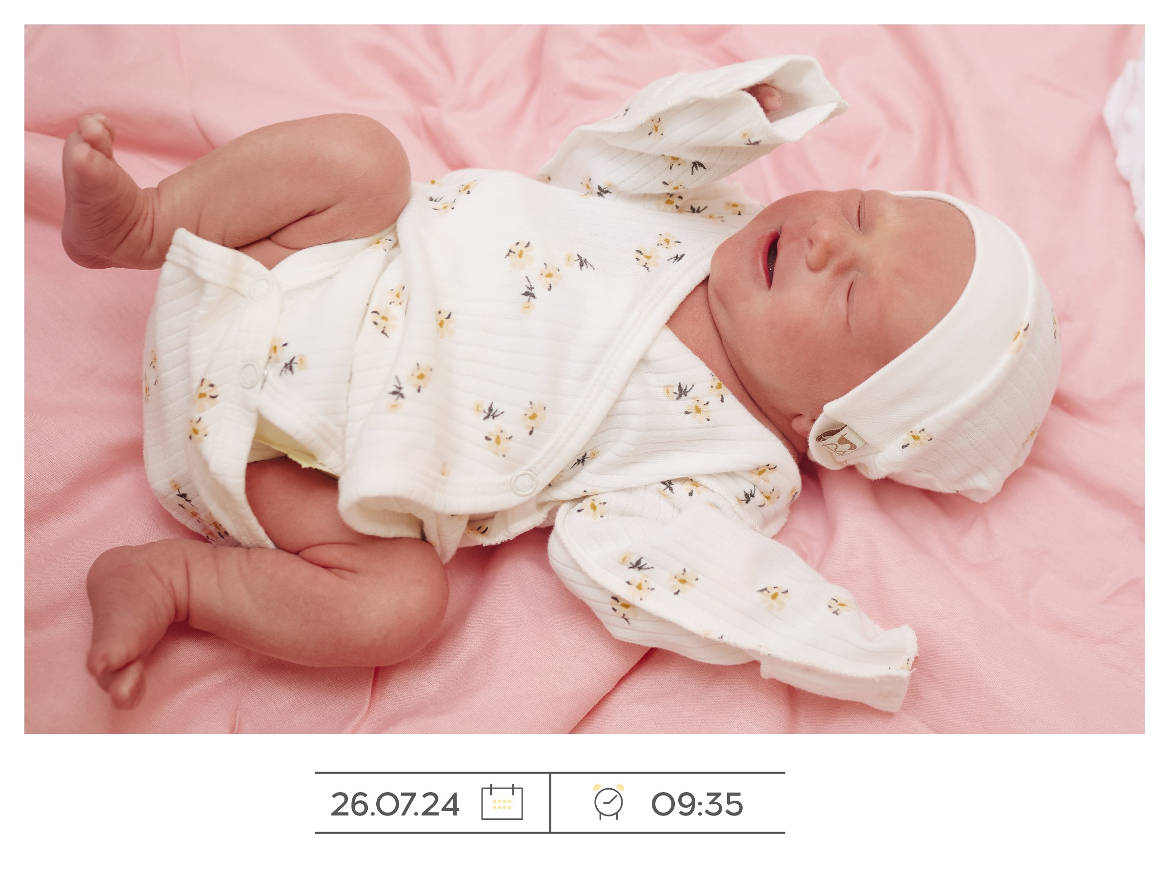 Выписка из роддома. Фотограф Беременности и Новорождённых в Кемерово