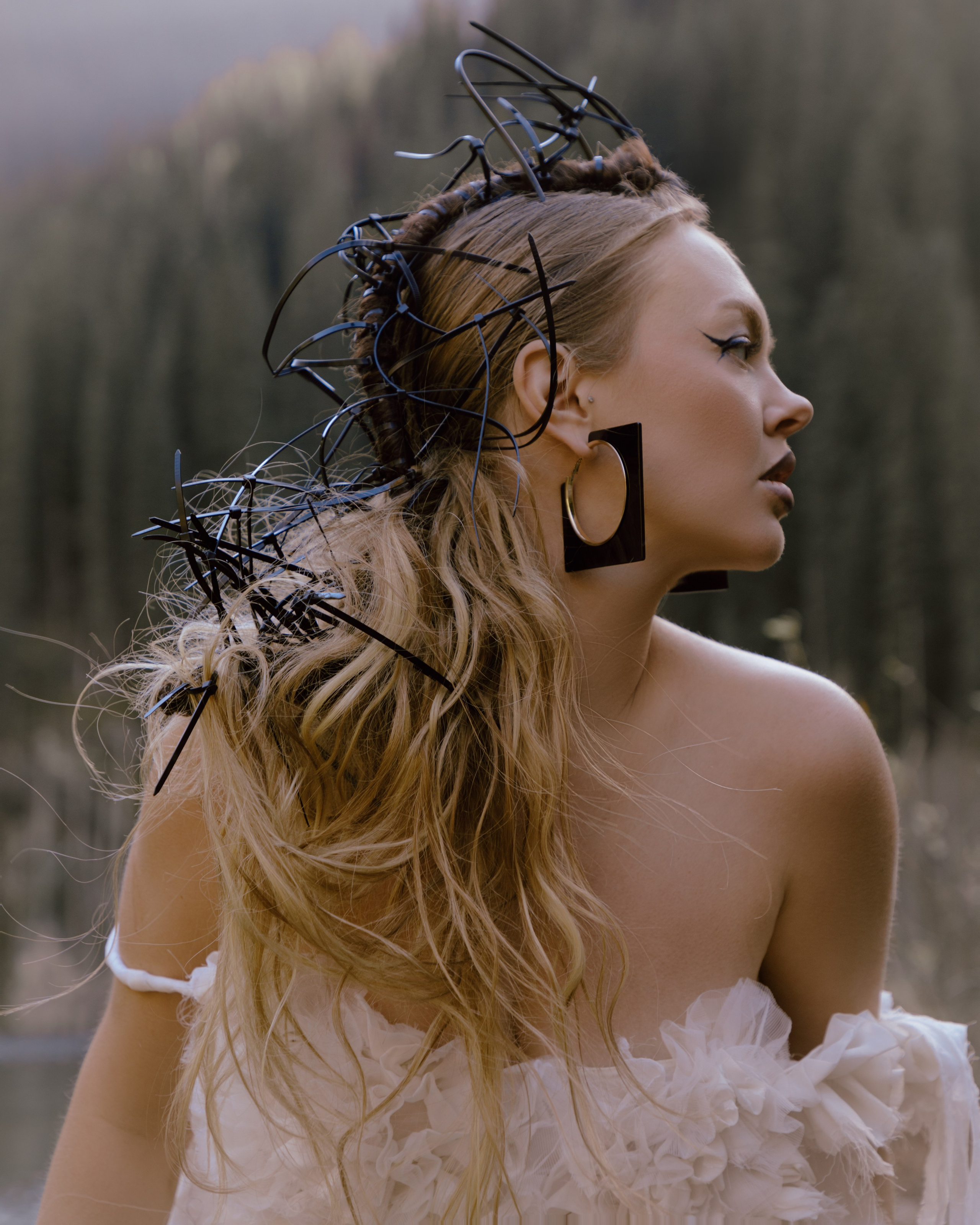 Озеро/ Софа. Art & Fashion фотограф Москва Анна Курмаева