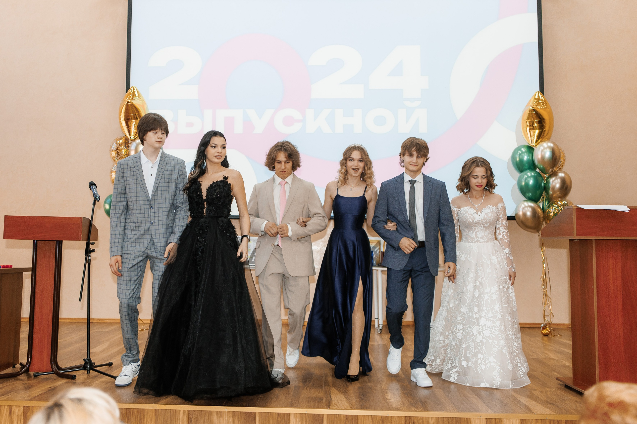 Выпускной Гимназия 12 2024 г. Свадебный и портретный Фотограф в Липецке Дмитрий Котюков