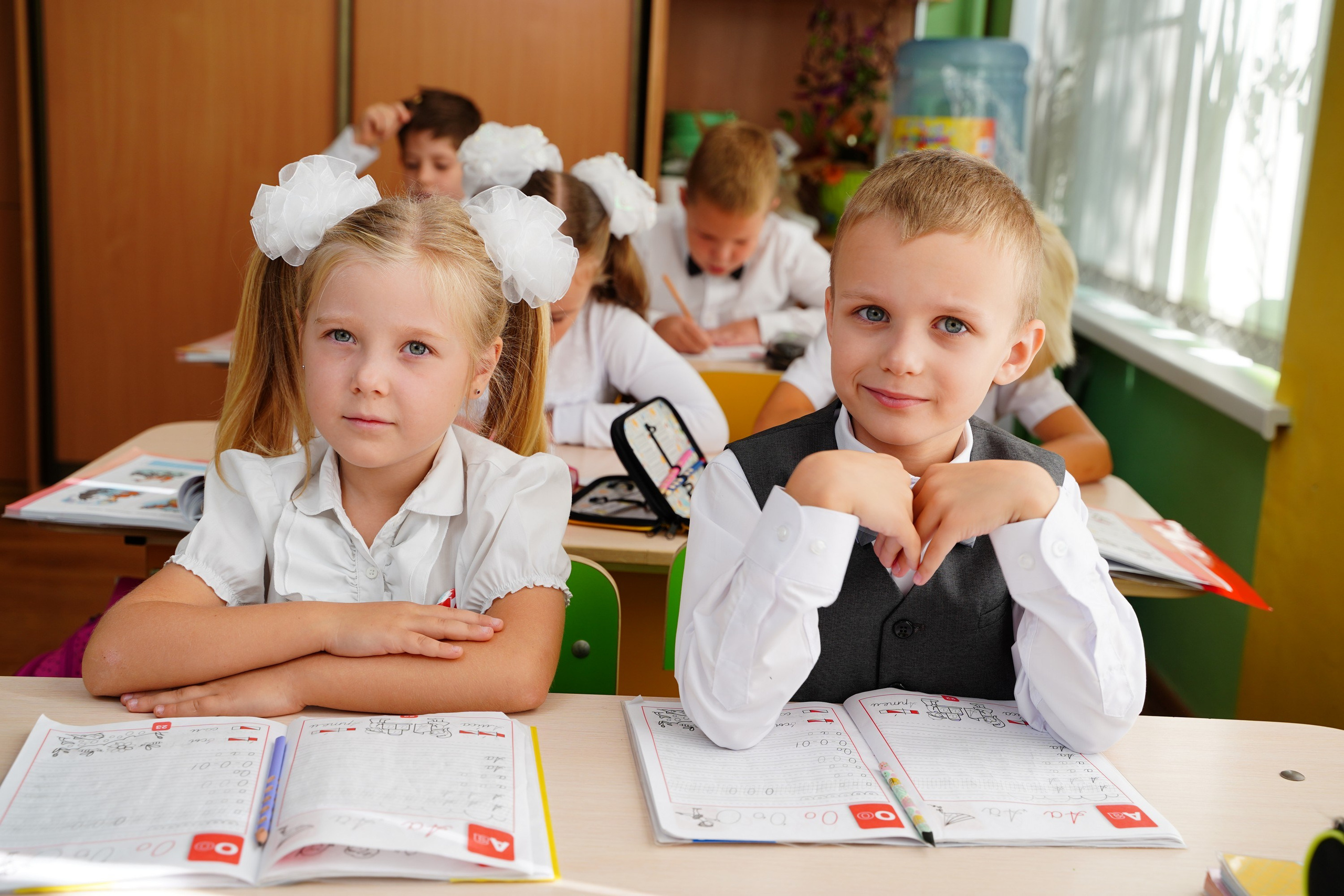 1 кл / мелкие группы //. MEMENTO.Выпускные альбомы, школьные, юбилейные и другие книги. Ростов-на-Дону