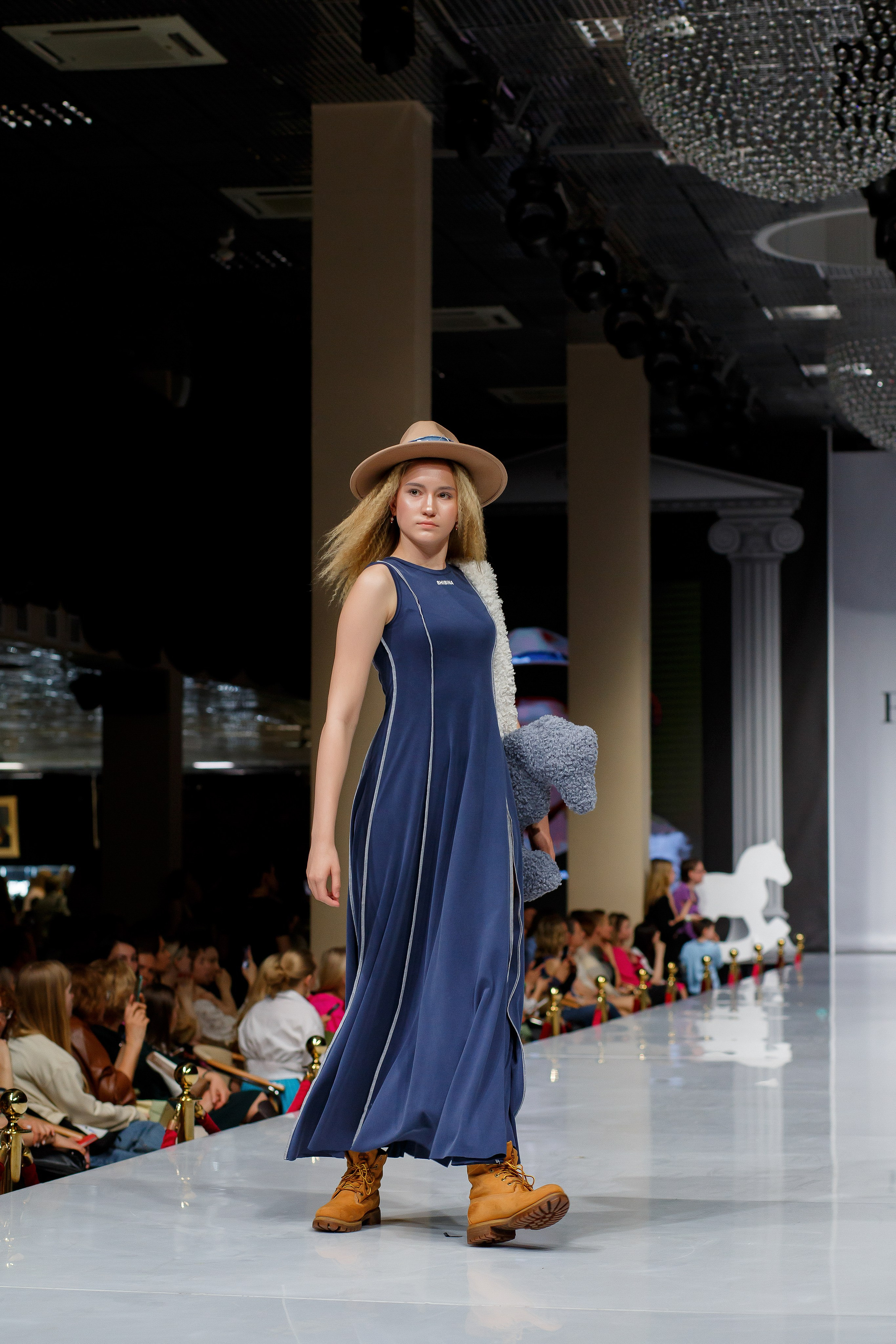 Показ дизайнера Надежды Шибиной на Estet Fashion Week. Фотограф в Подольске — Мария Бучнева