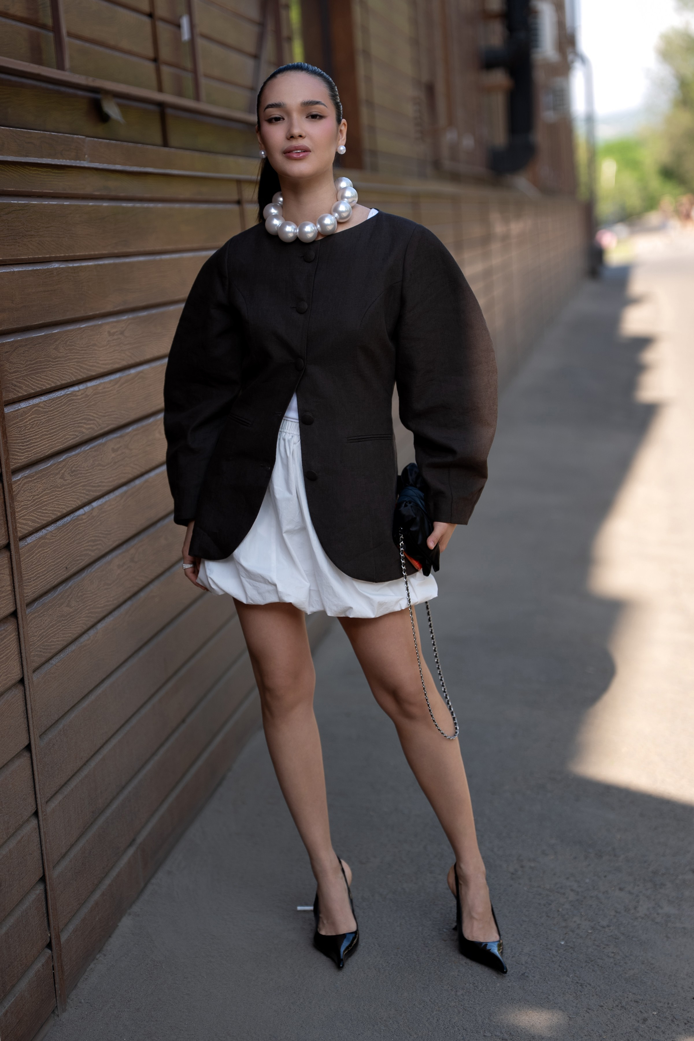 Visa Fashion Week Almaty Pre-Fall 2026 April StreetStyle Day 2. Сайт Алматинского НЮ АРТ, будуар и фэшн фотографа Дениса Карпенко