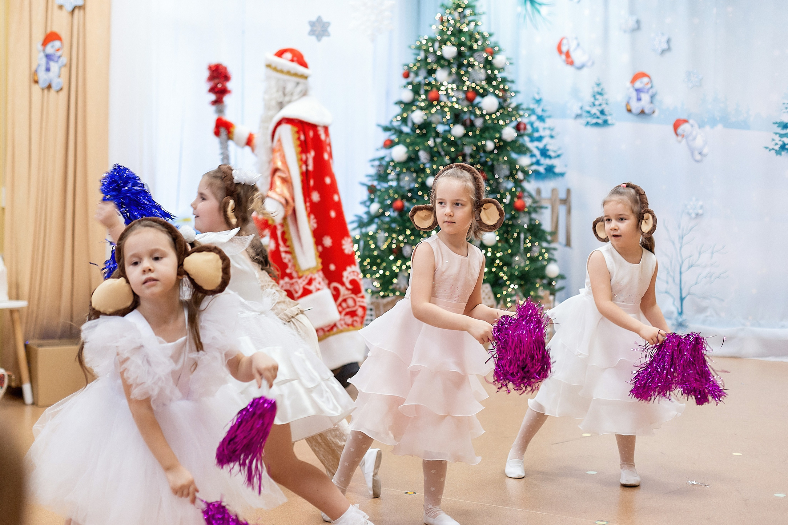 Утренник_"Веселый балаганчик» 2024. Семейный фотограф в Санкт-Петербурге