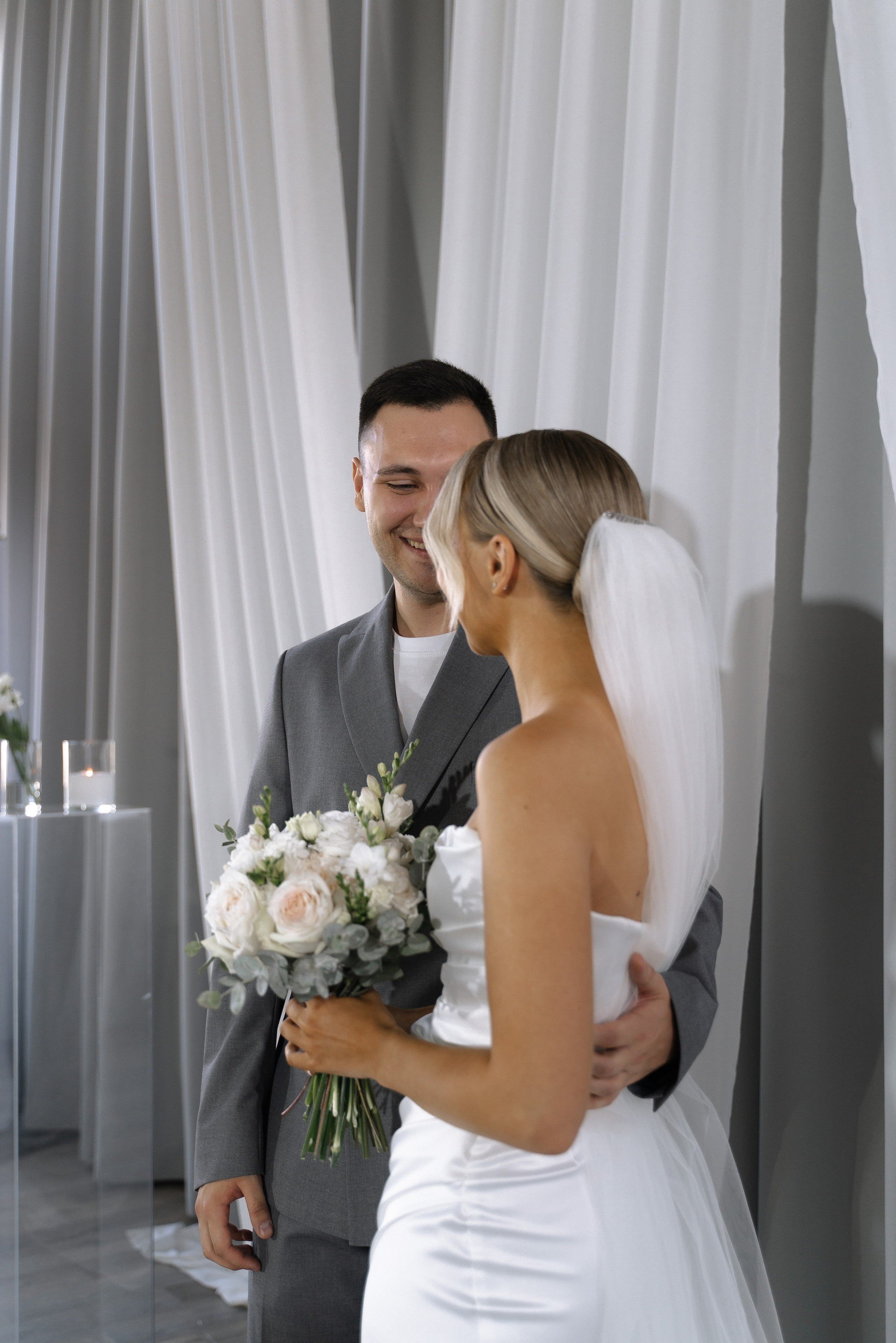 Денис и Виолетта. Свадебный фотограф Анастасия Хабарова в Новоуральске и Екатеринбурге