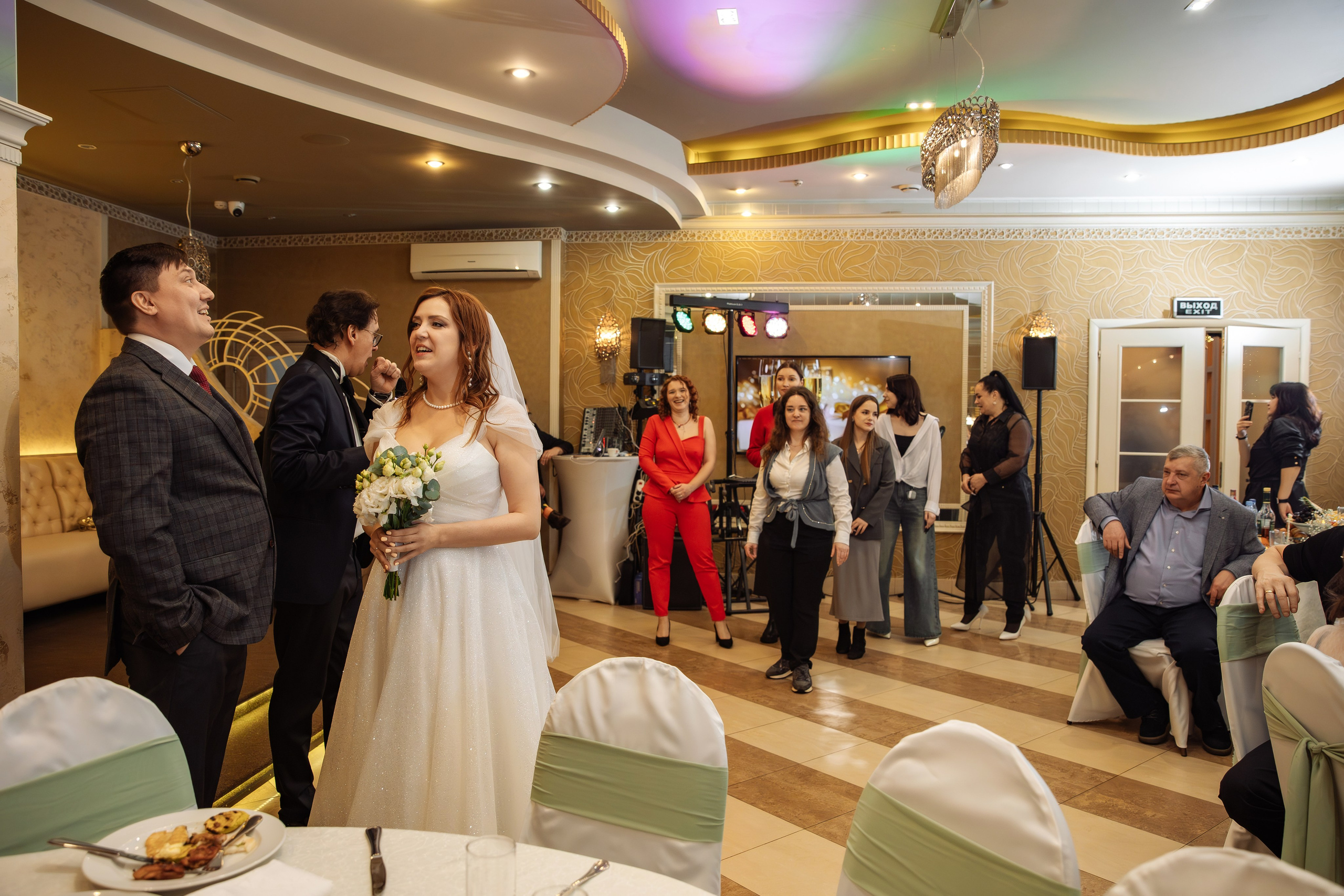 Репортаж Свадебного банкета Юлии и Романа. Семейный и женский фотограф в Москве Надежда Воробьева