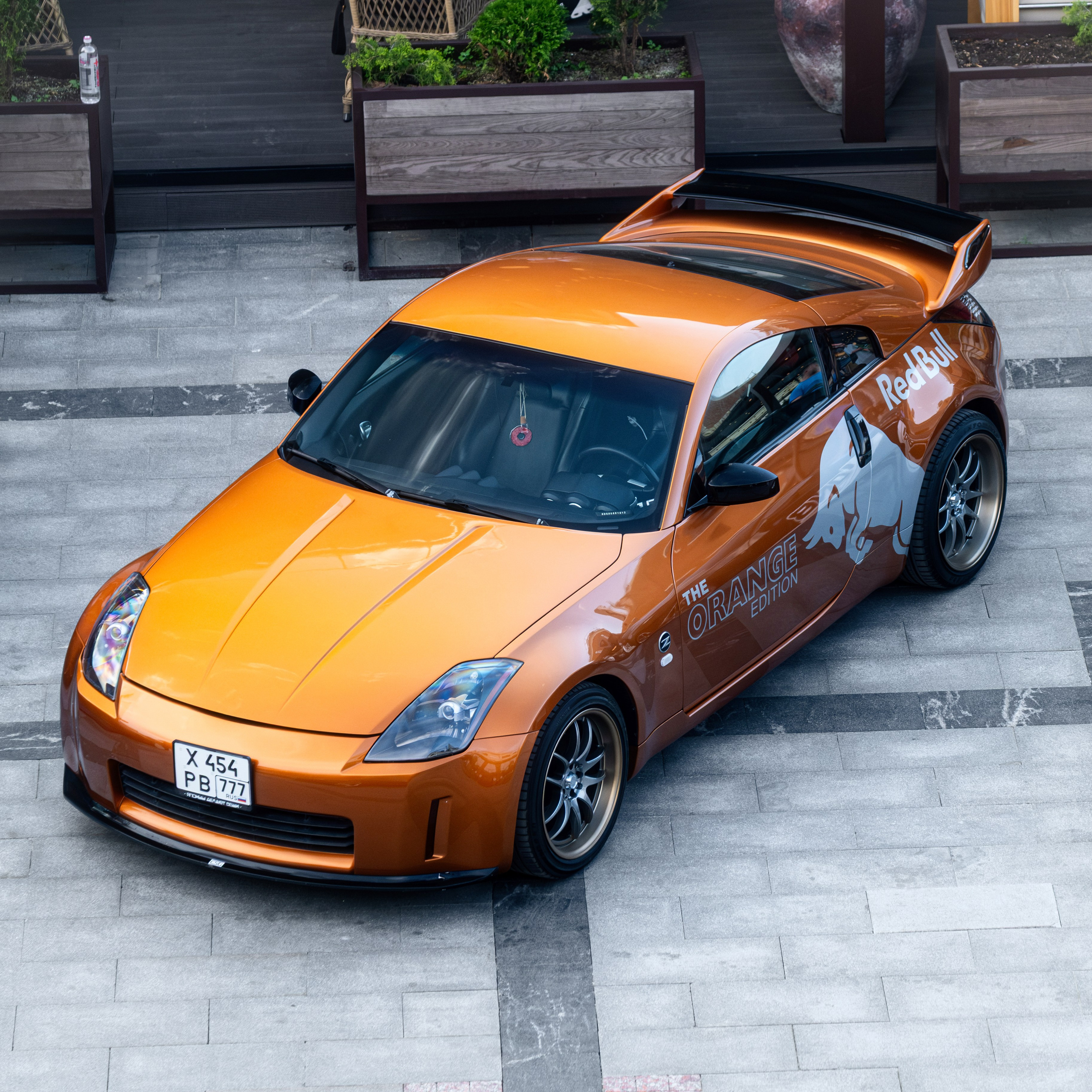 Автовыставка Nissan Z. Malenkyia