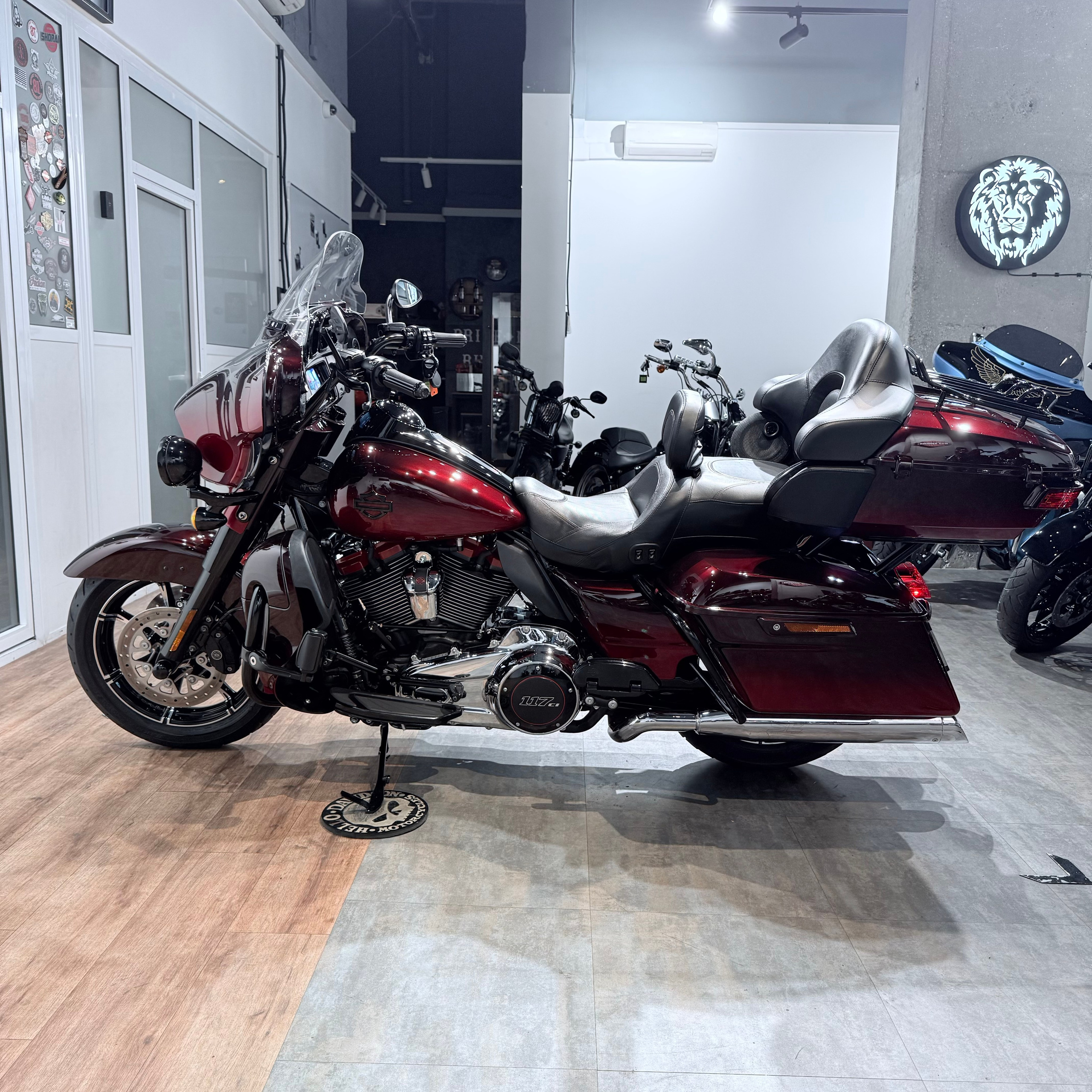 2017 Street Glide Sресiаl 107 Purple Сhоkоlatе. Hello Davidson, Москва. Только хорошие мотоциклы…