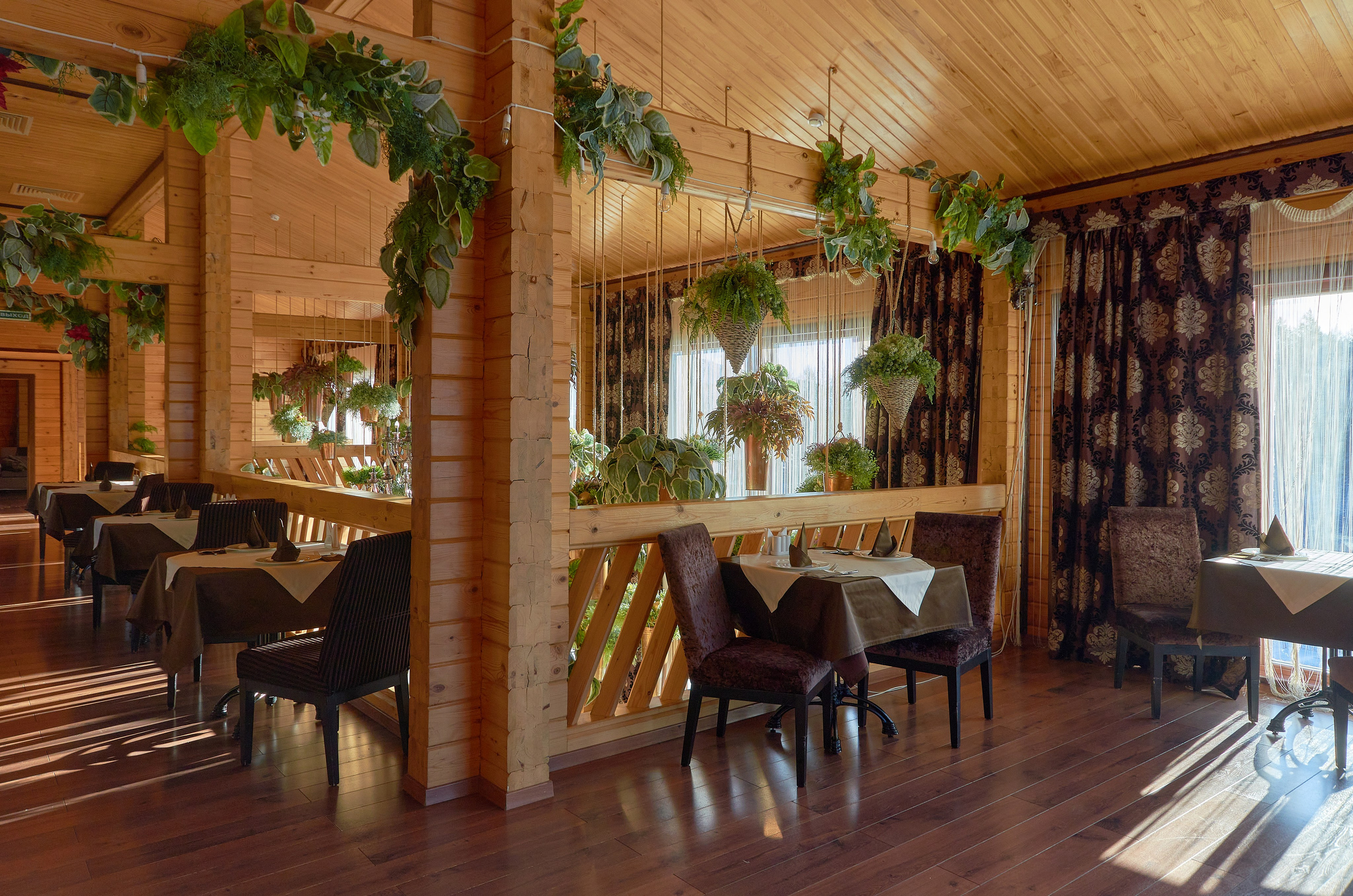 Ресторан Альдего. Абросимов Лев интерьерный и архитектурный фотограф