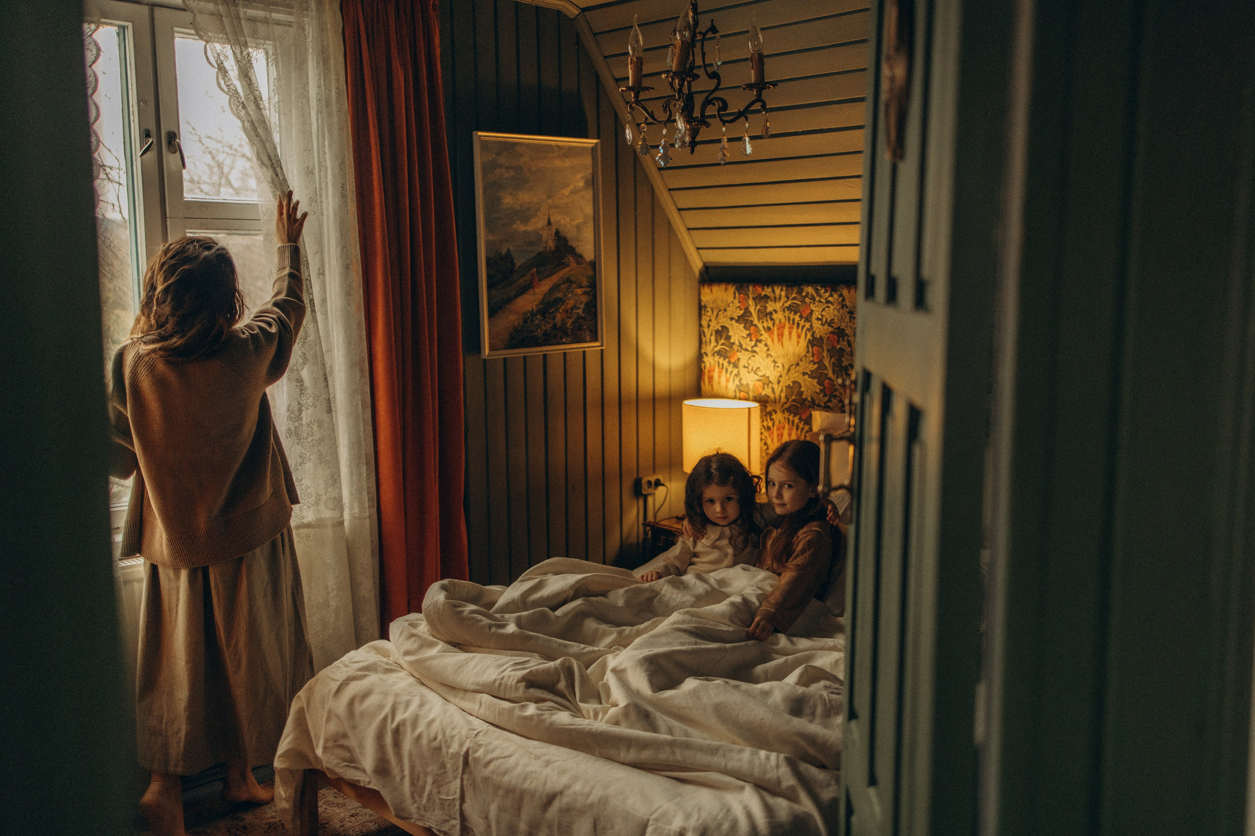 Вика Эмилия и Николь. Фотокарточки о вас и о большой любви!